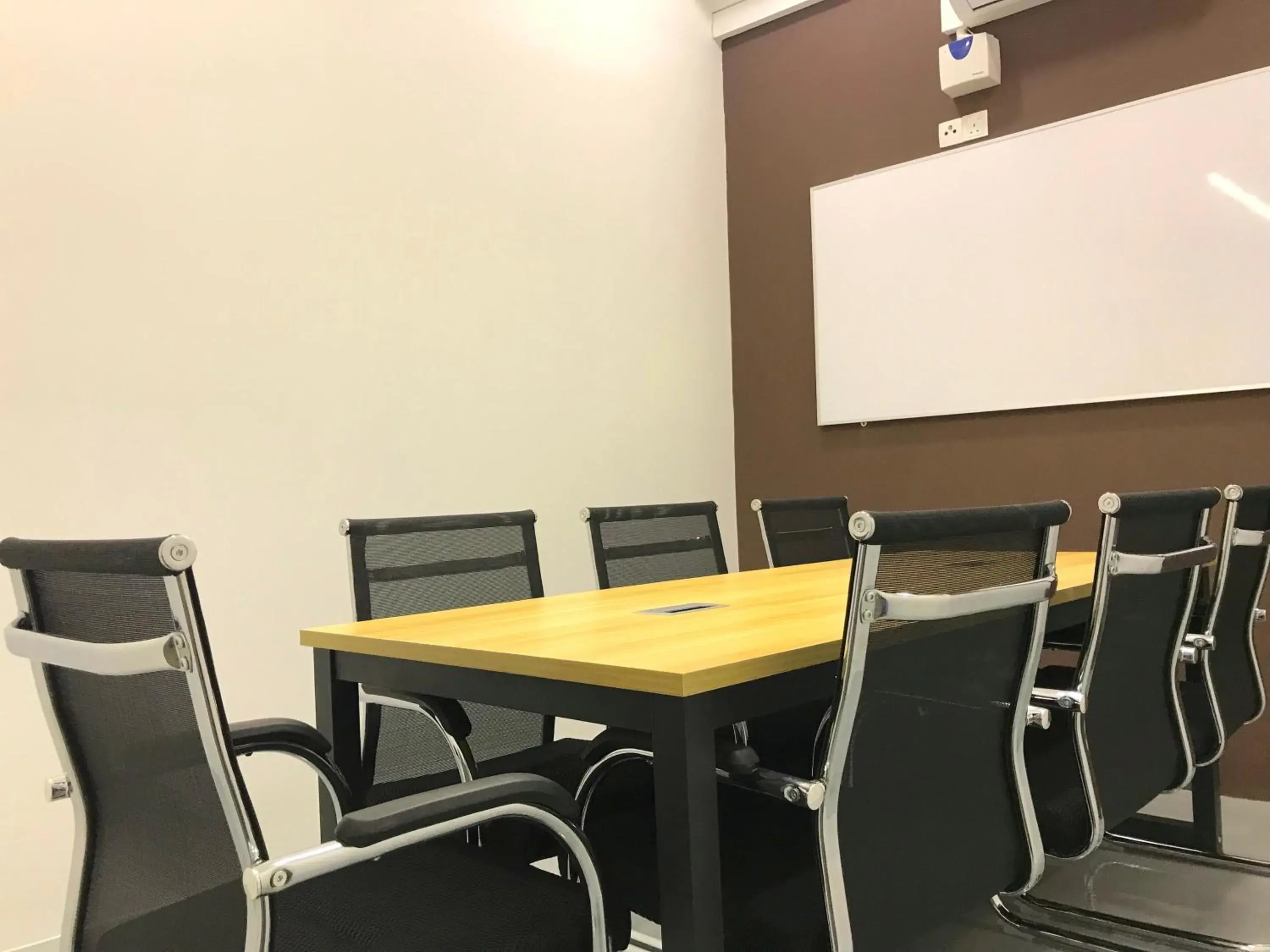 Meeting/conference room in Sunset Seaview Vacation Condos @ Infinity Avenue Meeting/conference room in Sunset Seaview Vacation Condos @ Infinity Avenue