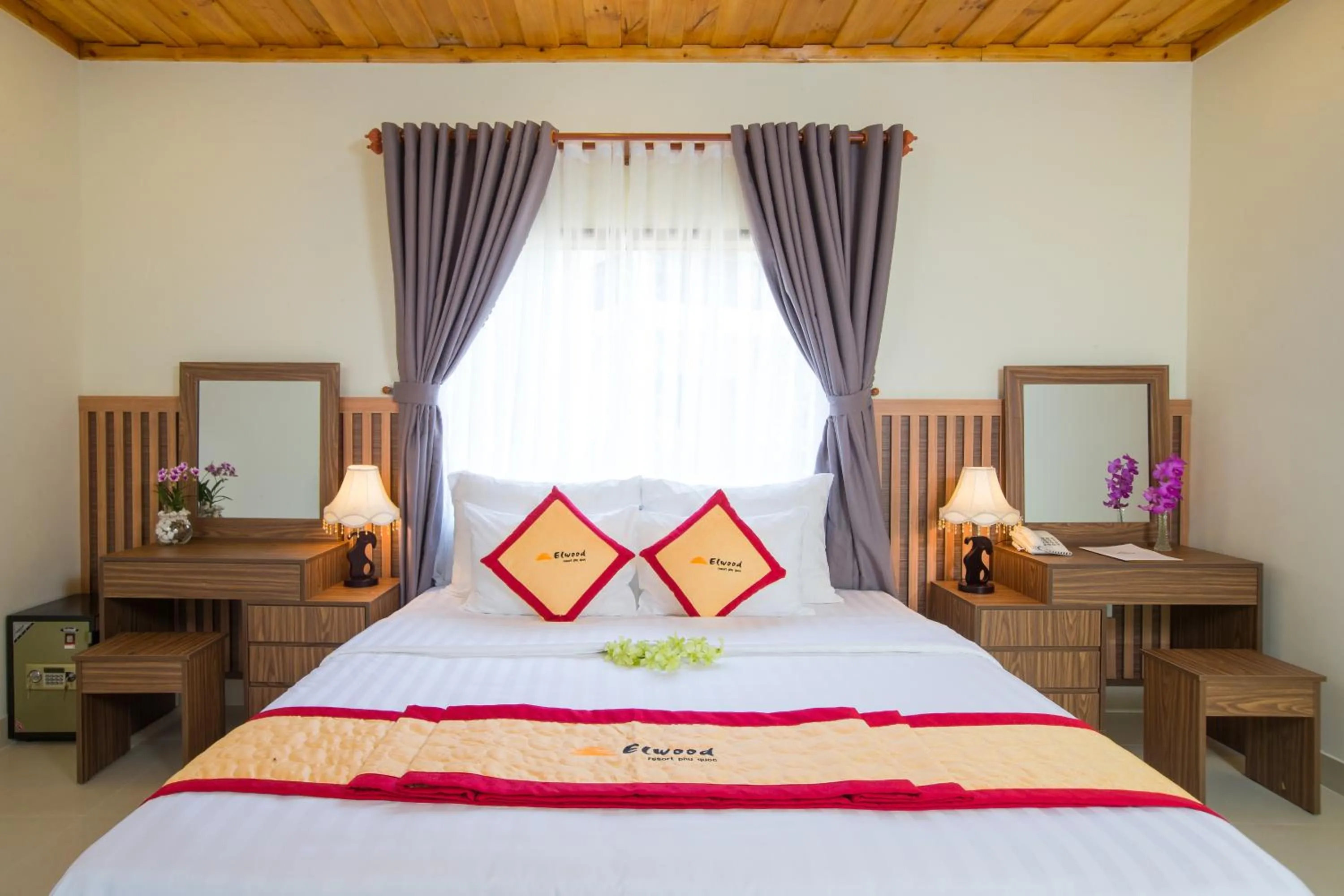 Bedroom in Elwood Premier Resort Phu Quoc