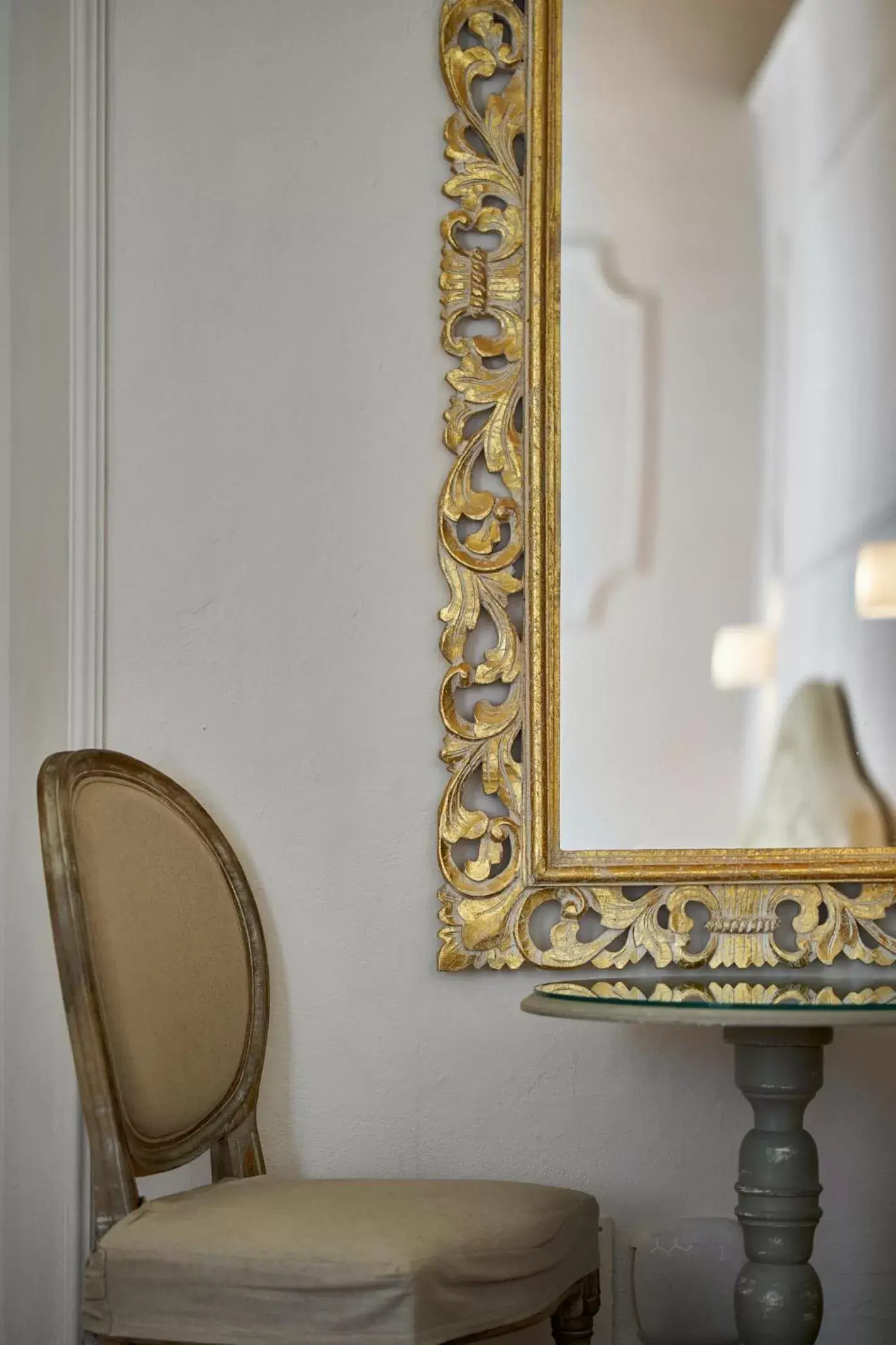 Decorative detail, Bathroom in Palazzo del Magnifico B&B