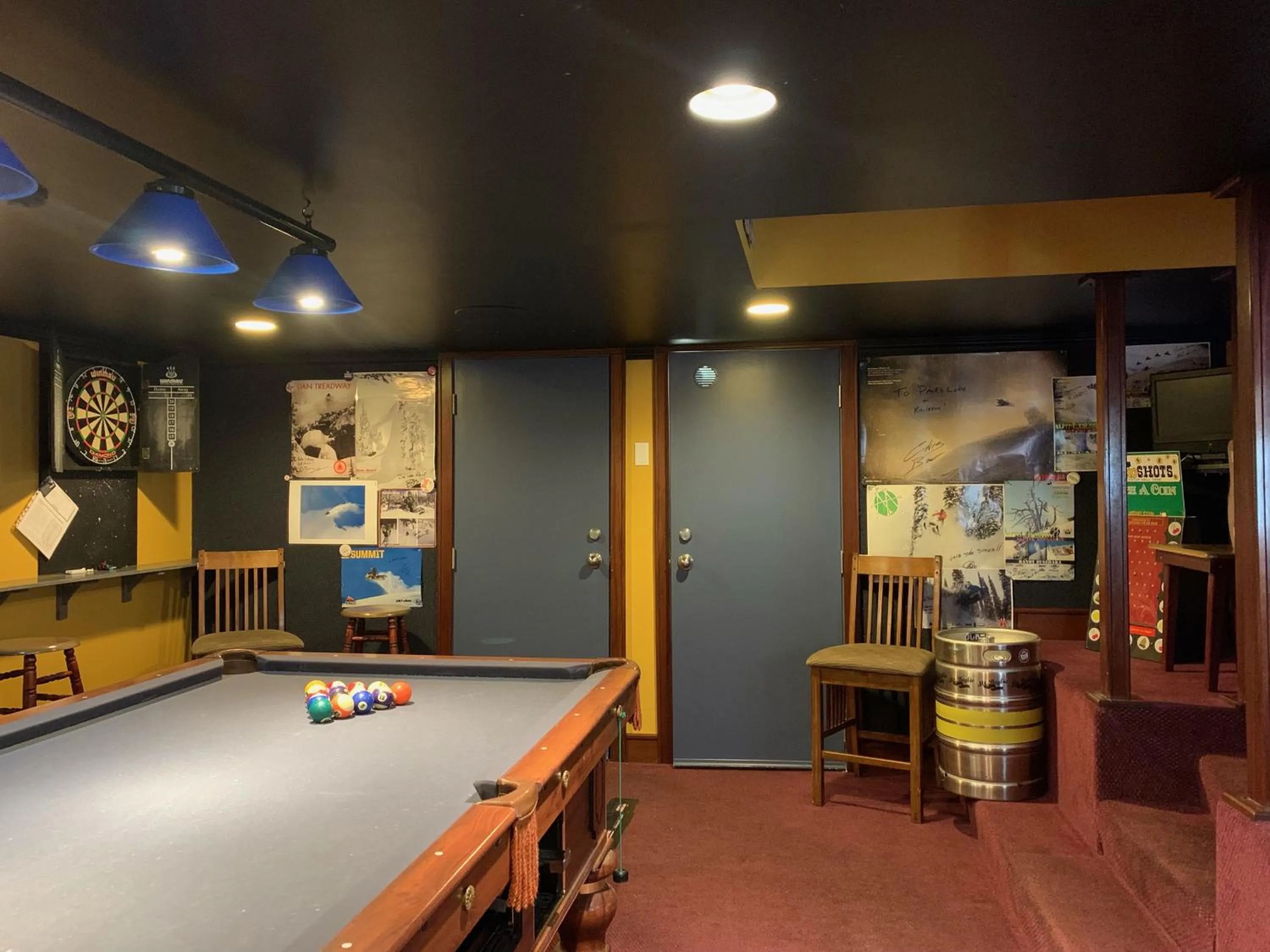 Billiard in Peaks Lodge