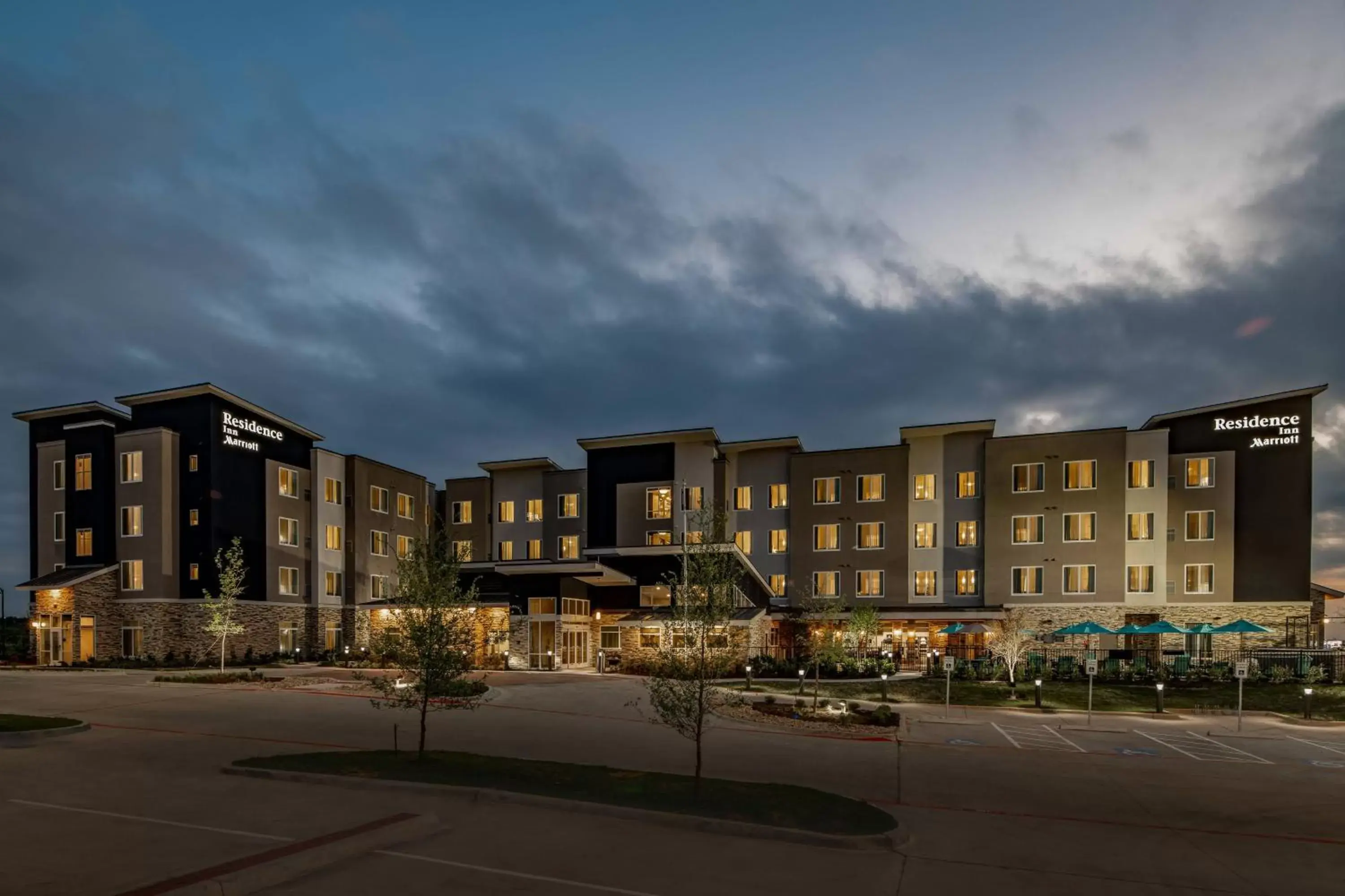 Property Building in Residence Inn by Marriott Dallas at The Canyon