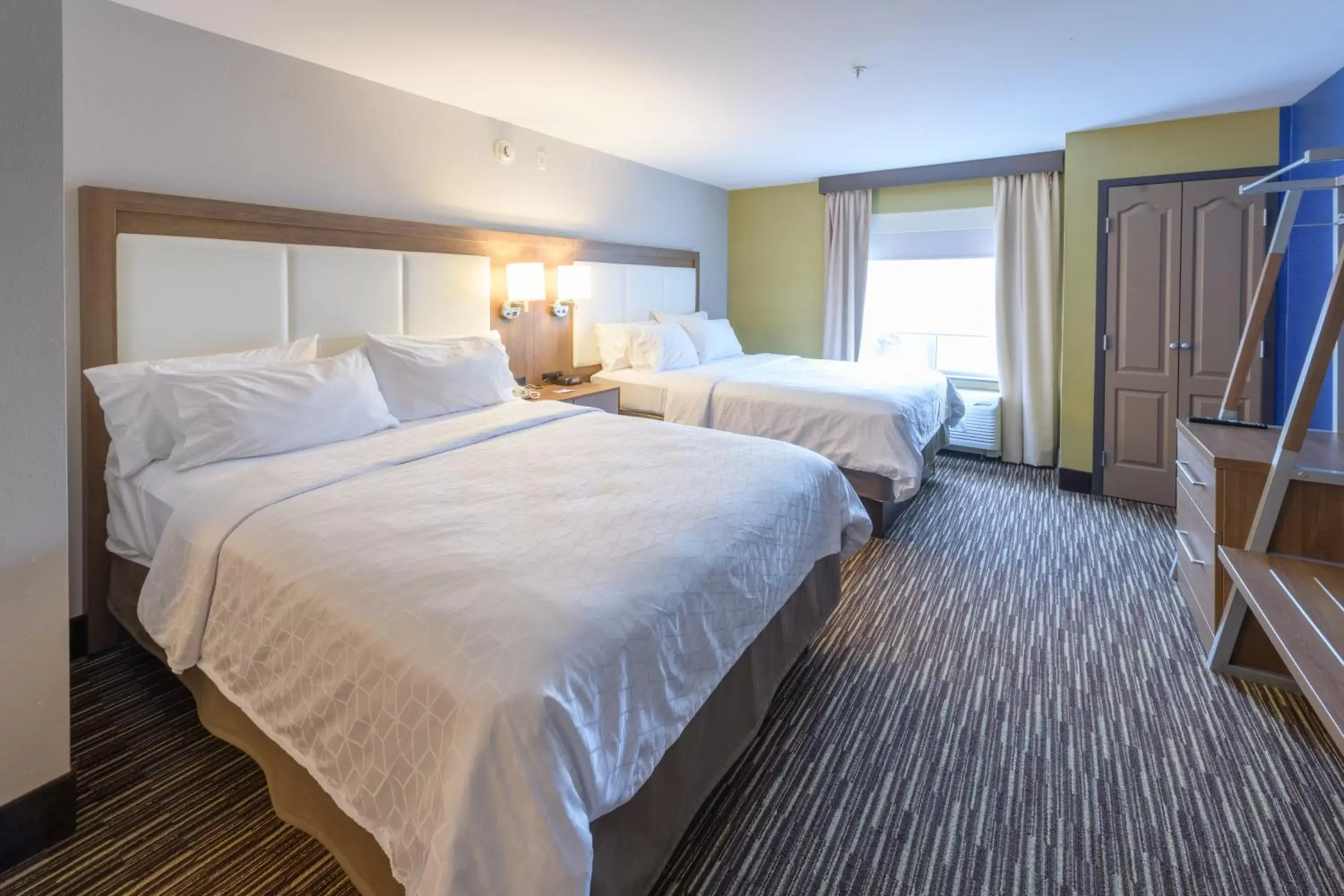 Double Suite in Holiday Inn Express & Suites Jamestown by IHG Double Suite in Holiday Inn Express & Suites Jamestown by IHG