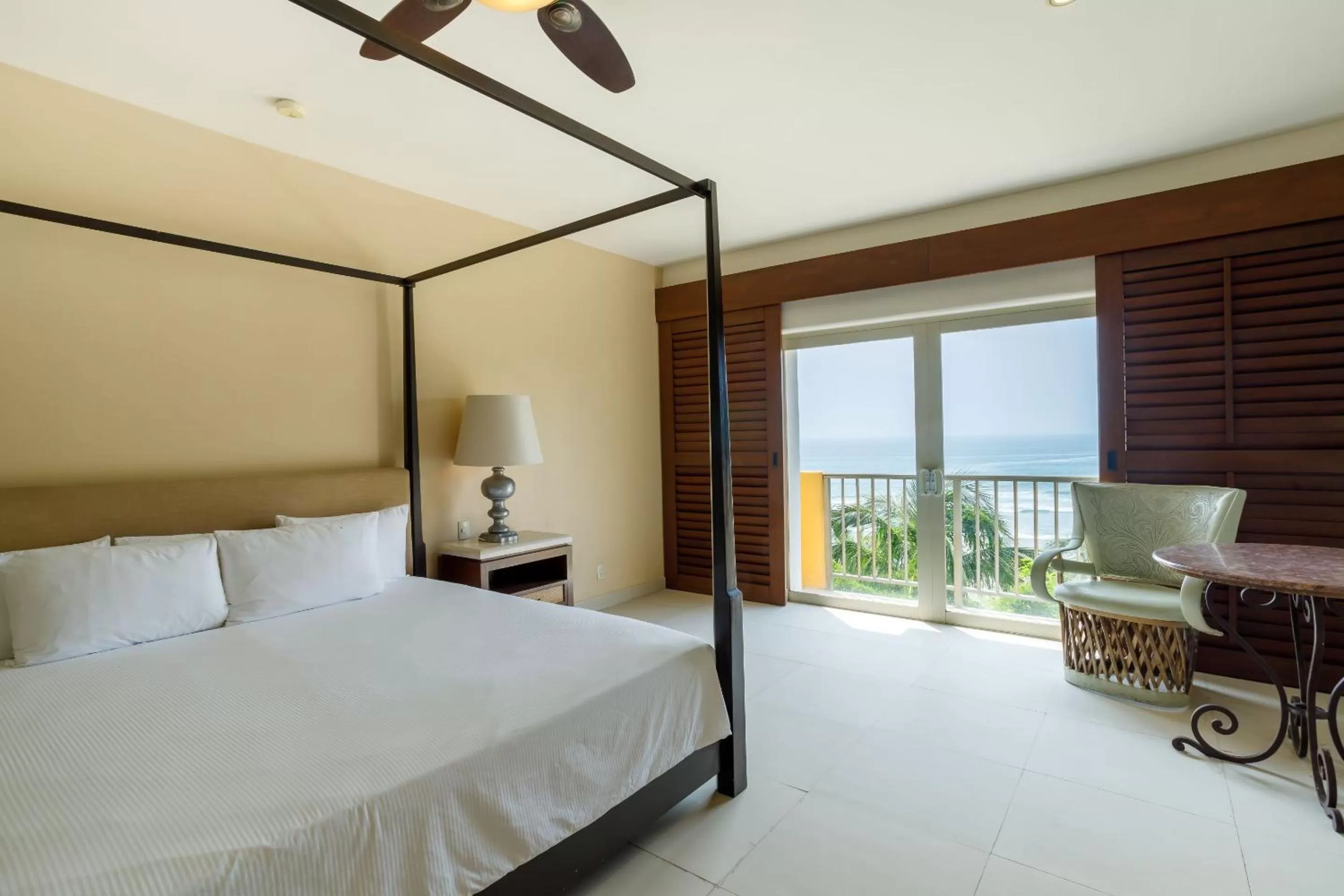 Bedroom in Quinta Real Acapulco