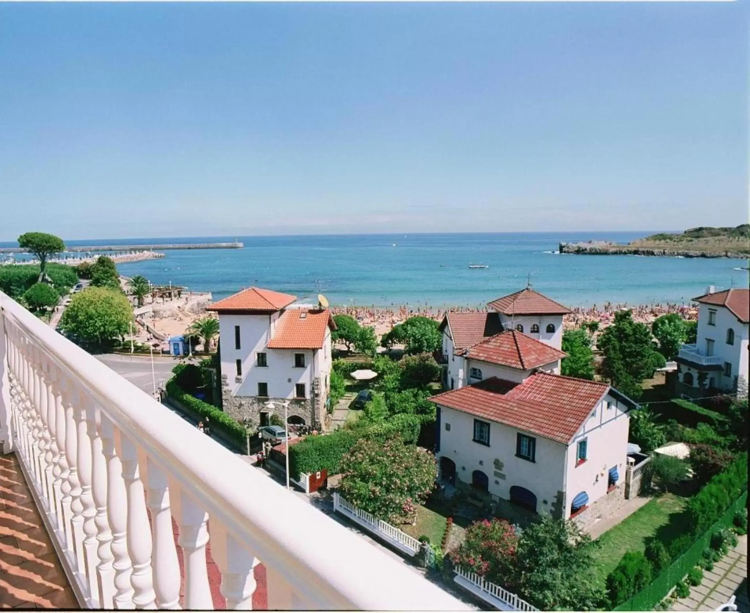 Landmark view in Las Rocas Playa Hotel