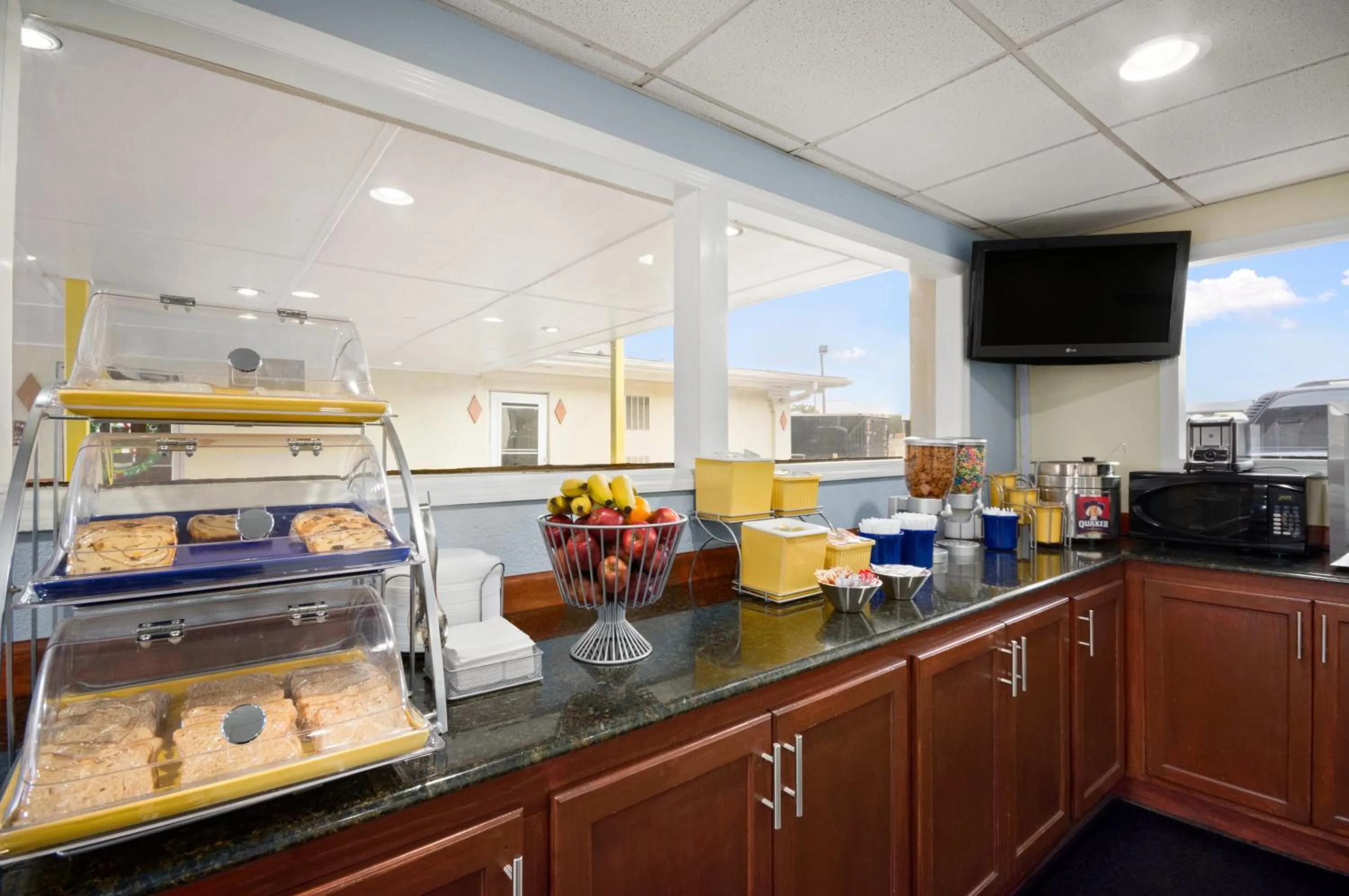 Restaurant/places to eat in Days Inn by Wyndham Jacksonville NC