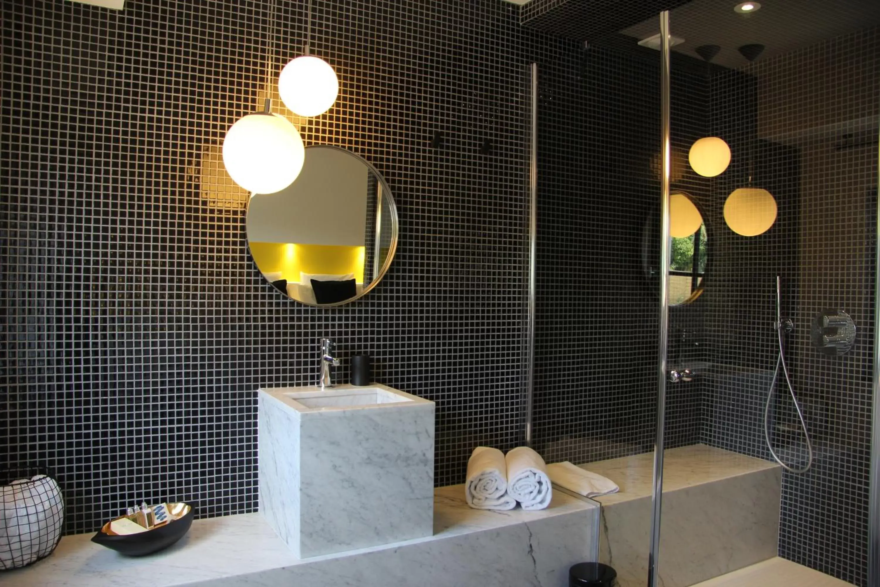 Bathroom in Hotel Pont Levis - Franck Putelat