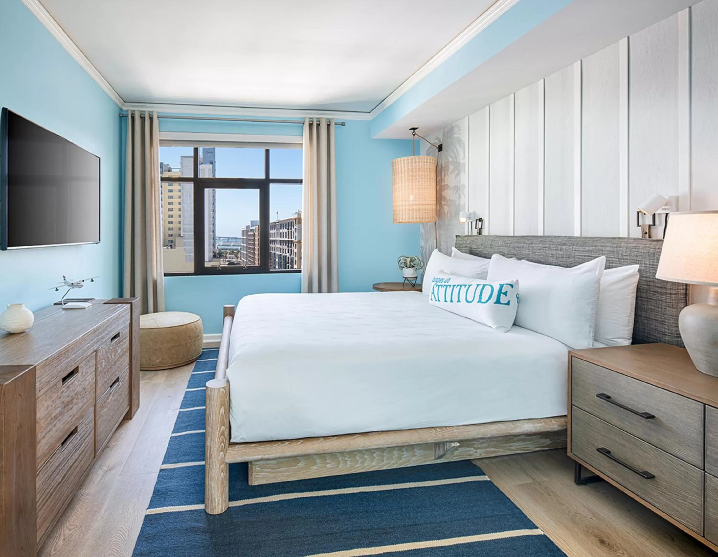 Bedroom, Bed in Margaritaville Hotel San Diego Gaslamp Quarter