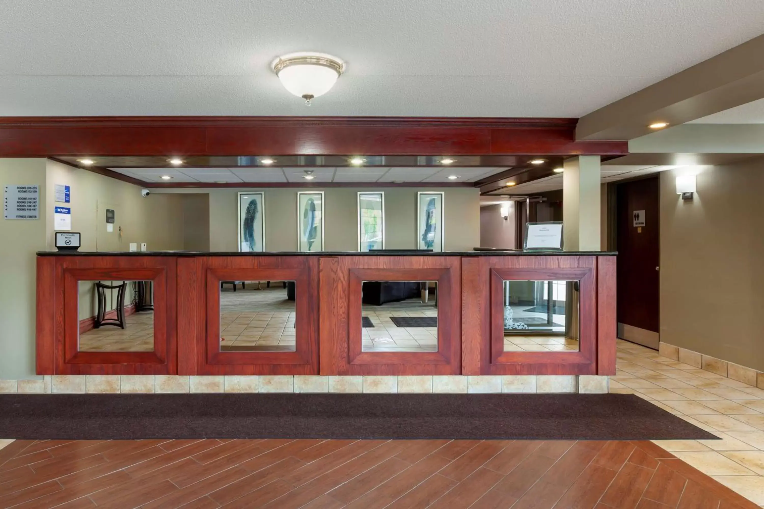 Lobby or reception, Lobby/Reception in Best Western Plus Orillia Hotel Lobby or reception, Lobby/Reception in Best Western Plus Orillia Hotel