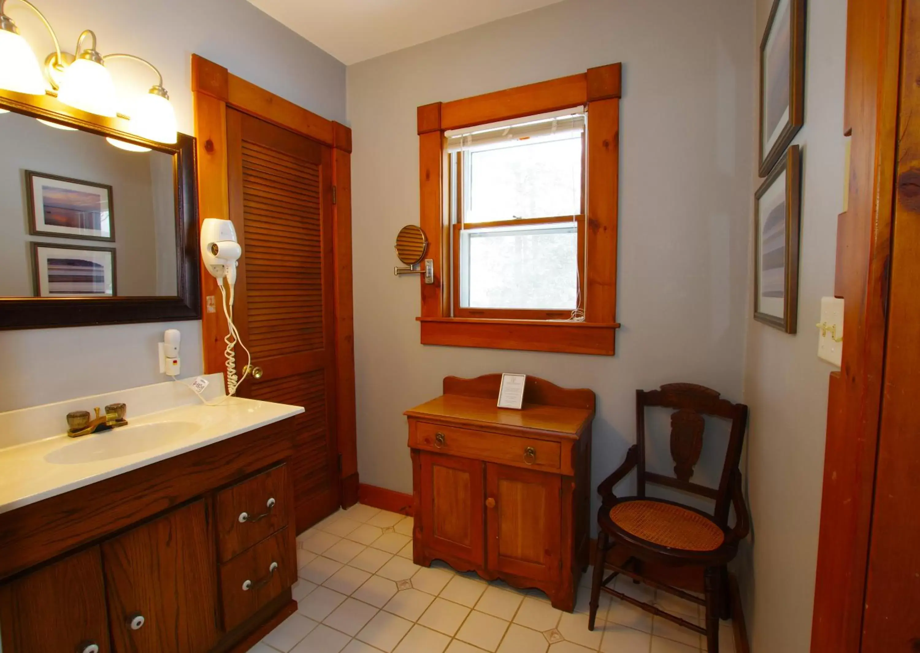 Bathroom in The Wilmington Inn