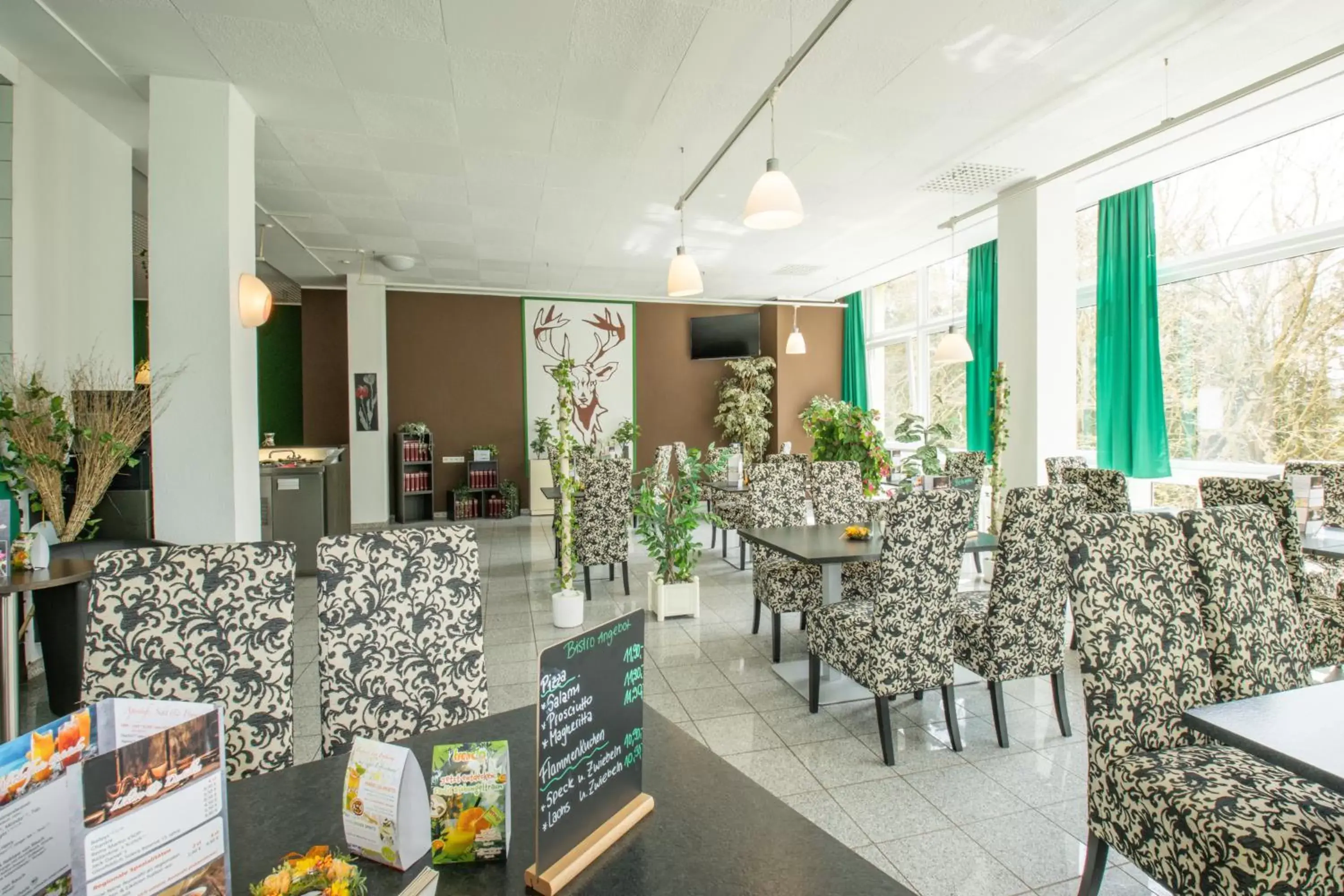 Lounge or bar, Restaurant/Places to Eat in Ferien Hotel Rennsteigblick