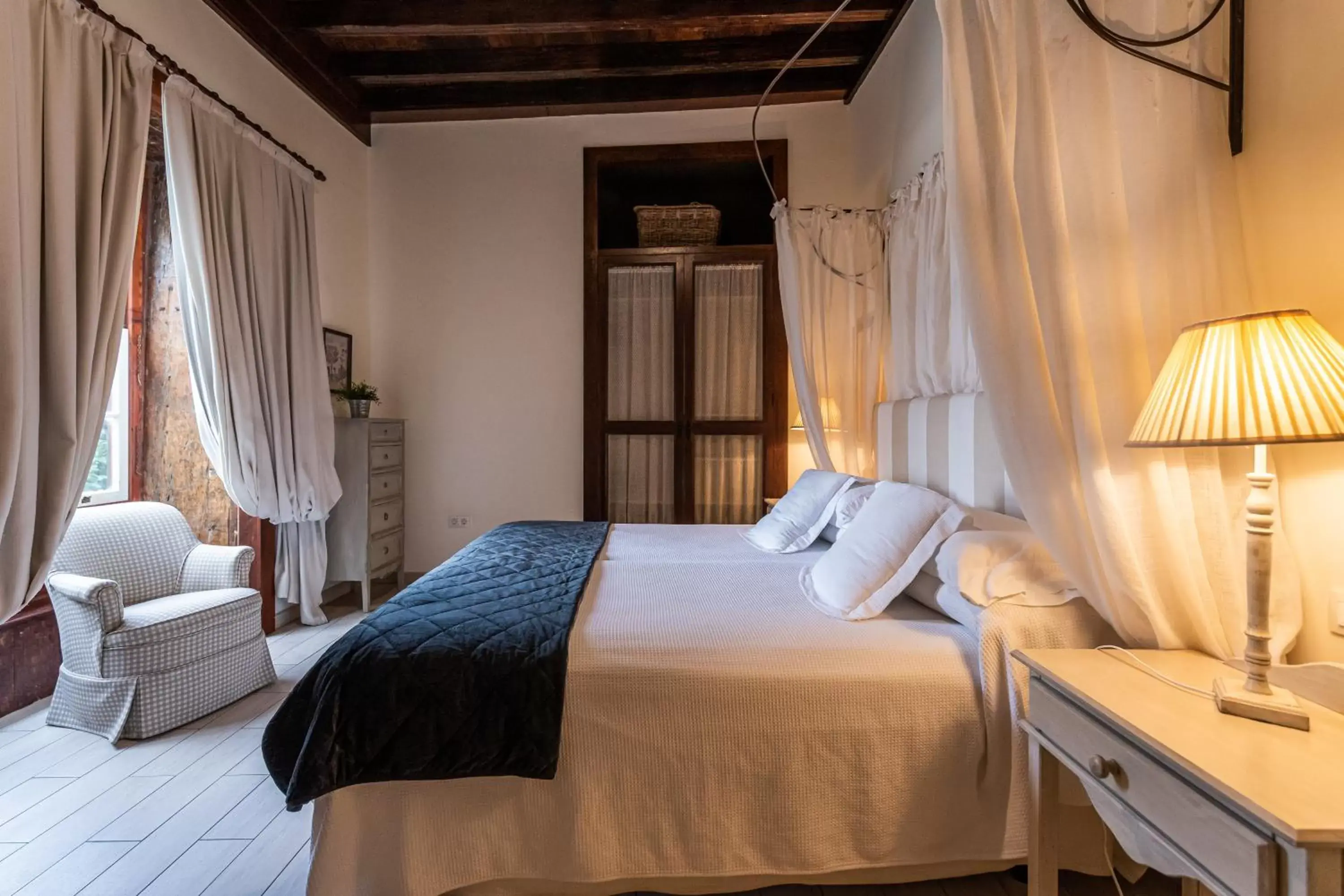 Bed in Isla Baja Suites