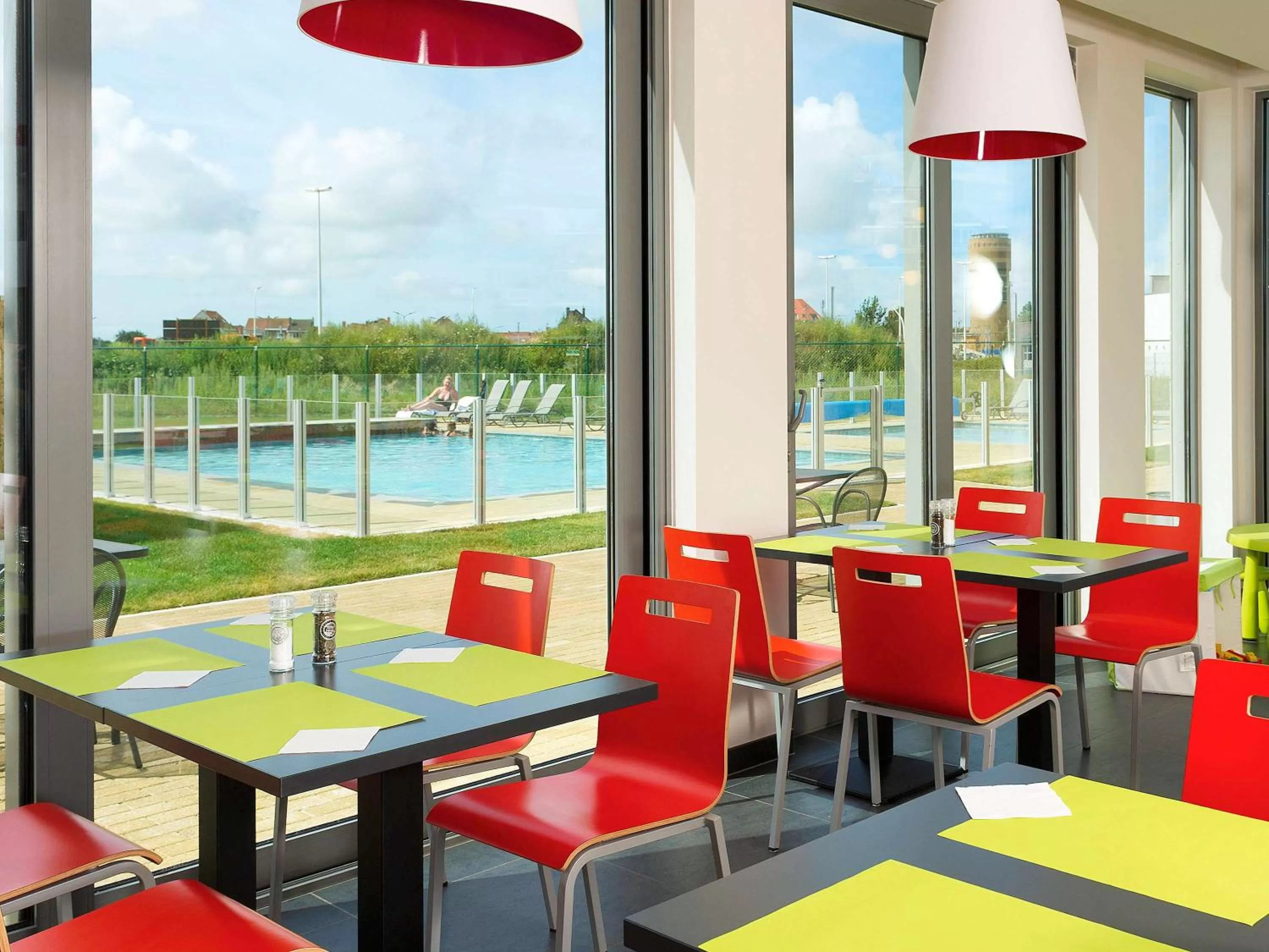 Restaurant/places to eat in ibis Styles Zeebrugge