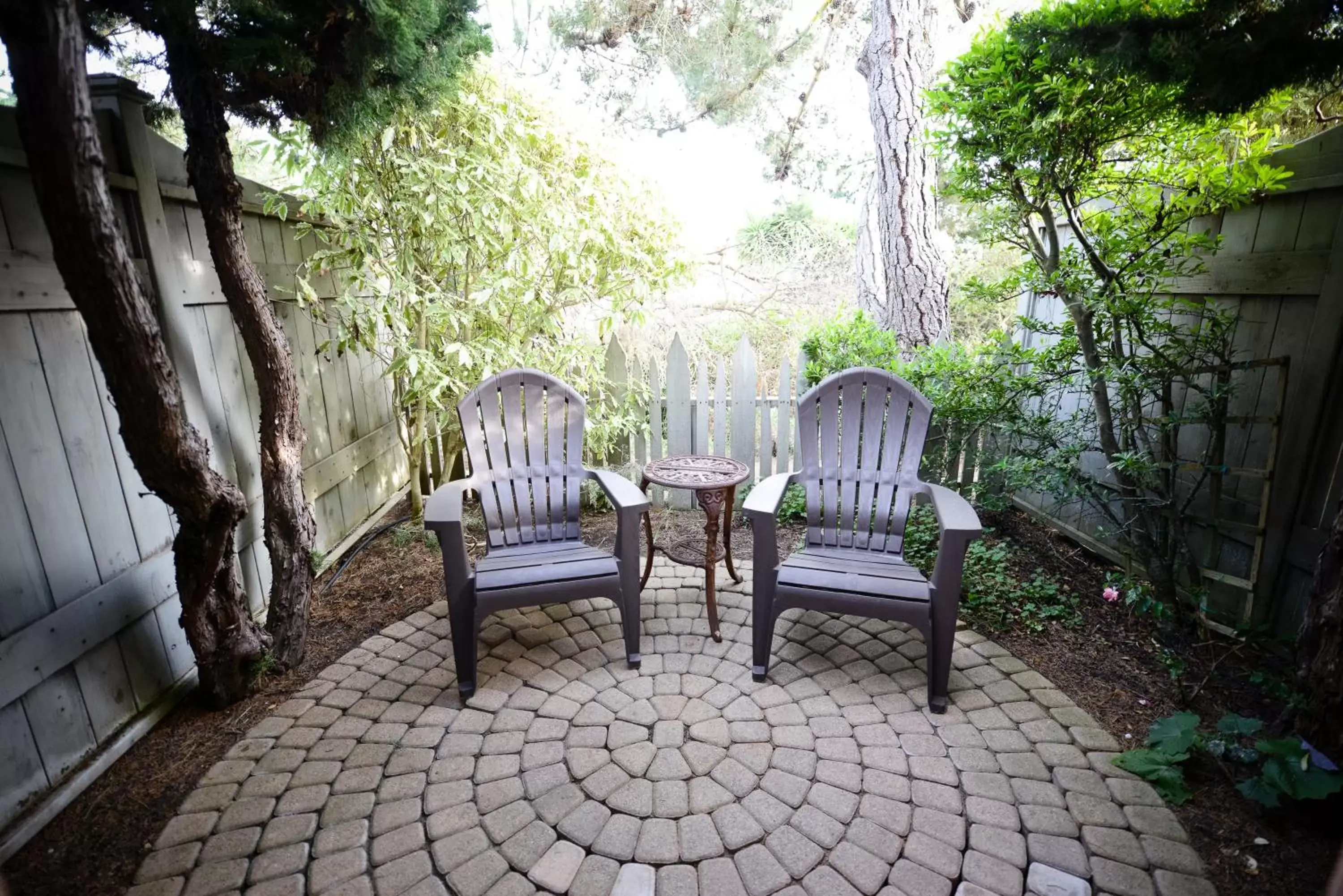 Patio in Sea Otter Inn