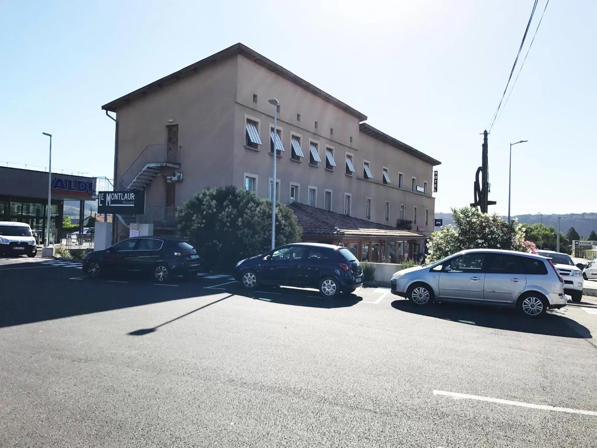 Property building in Hôtel Le Ponson