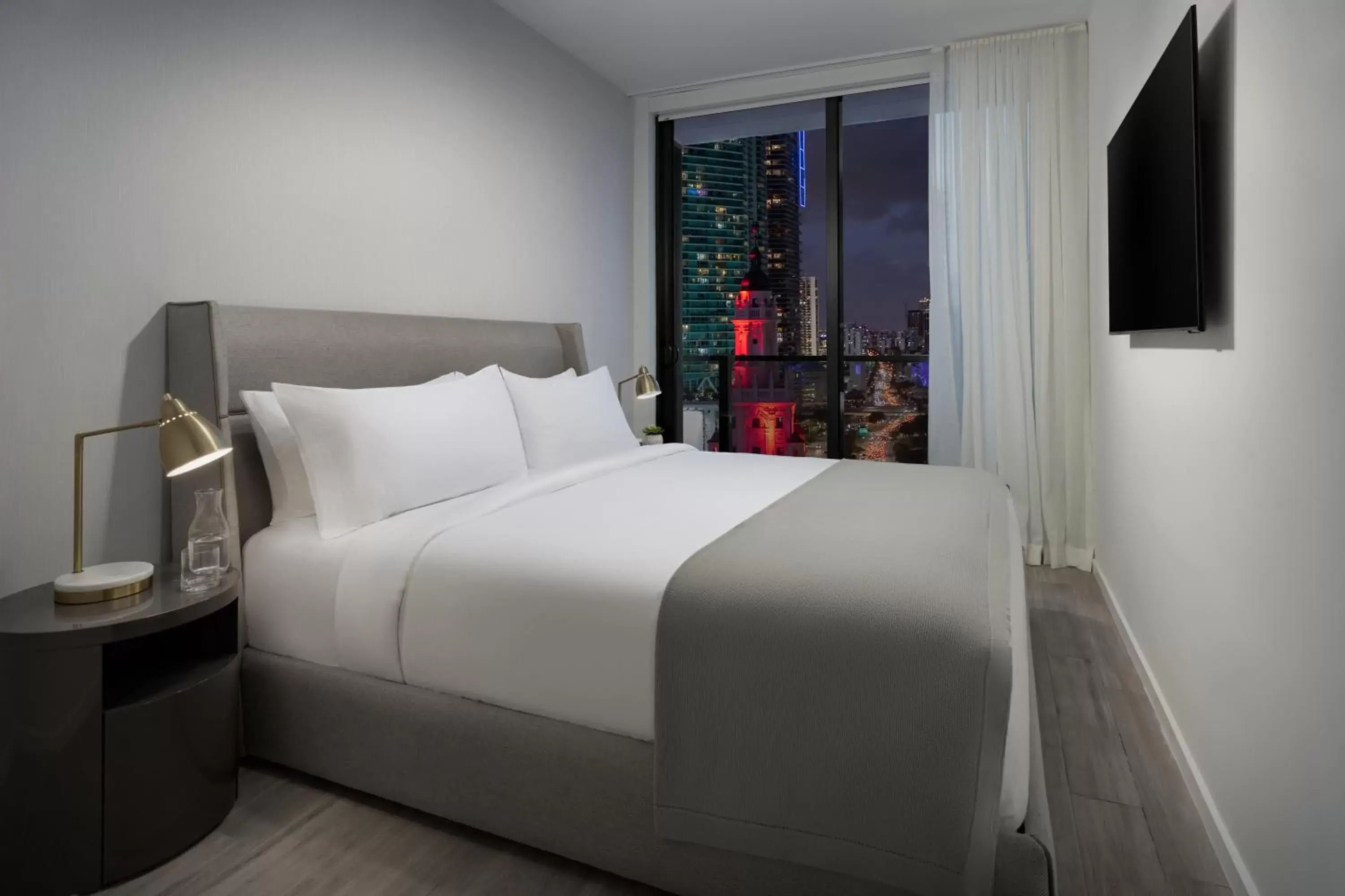 Bed in The Elser Hotel Miami