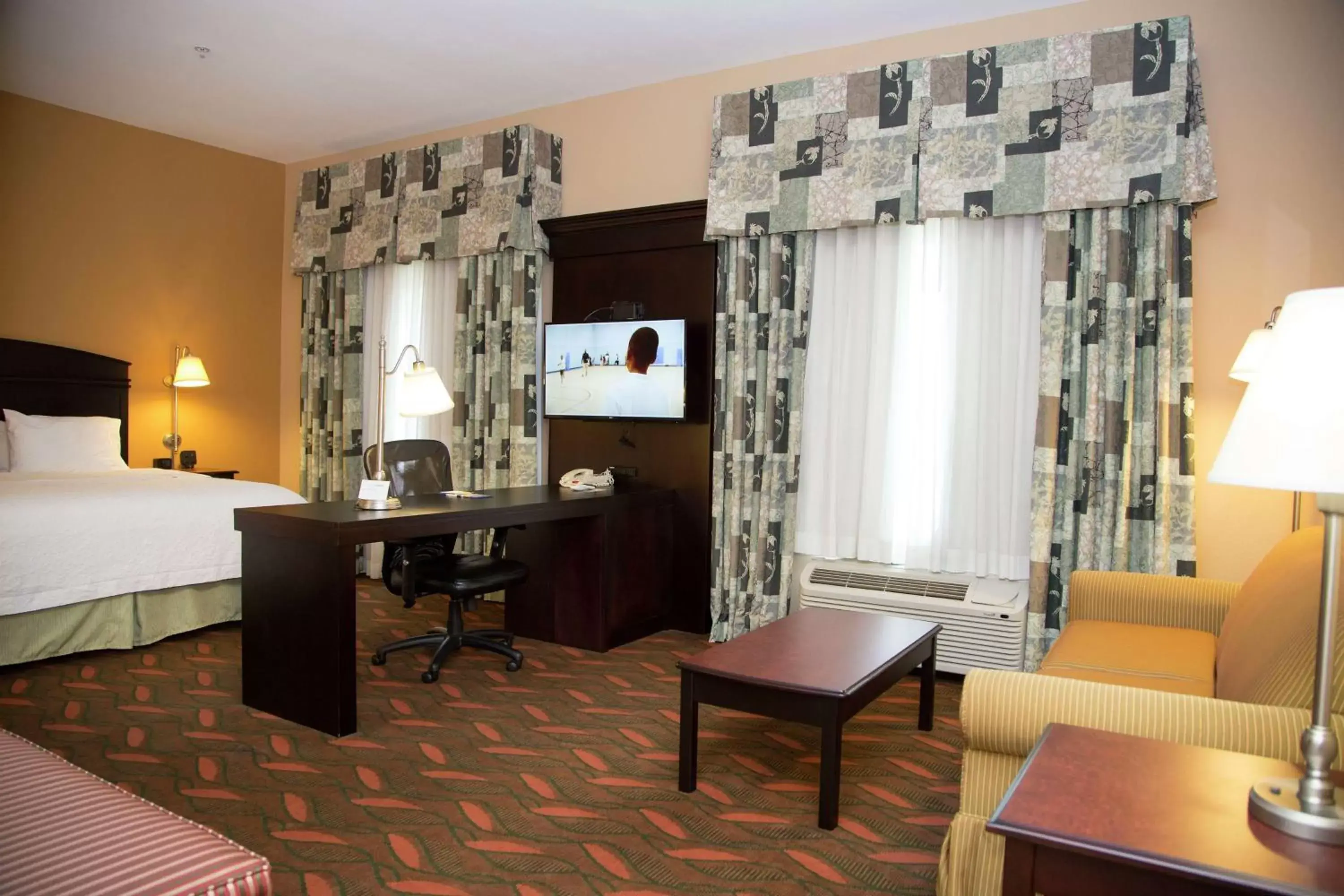 Bedroom, Seating Area in Hampton Inn & Suites Houston Rosenberg