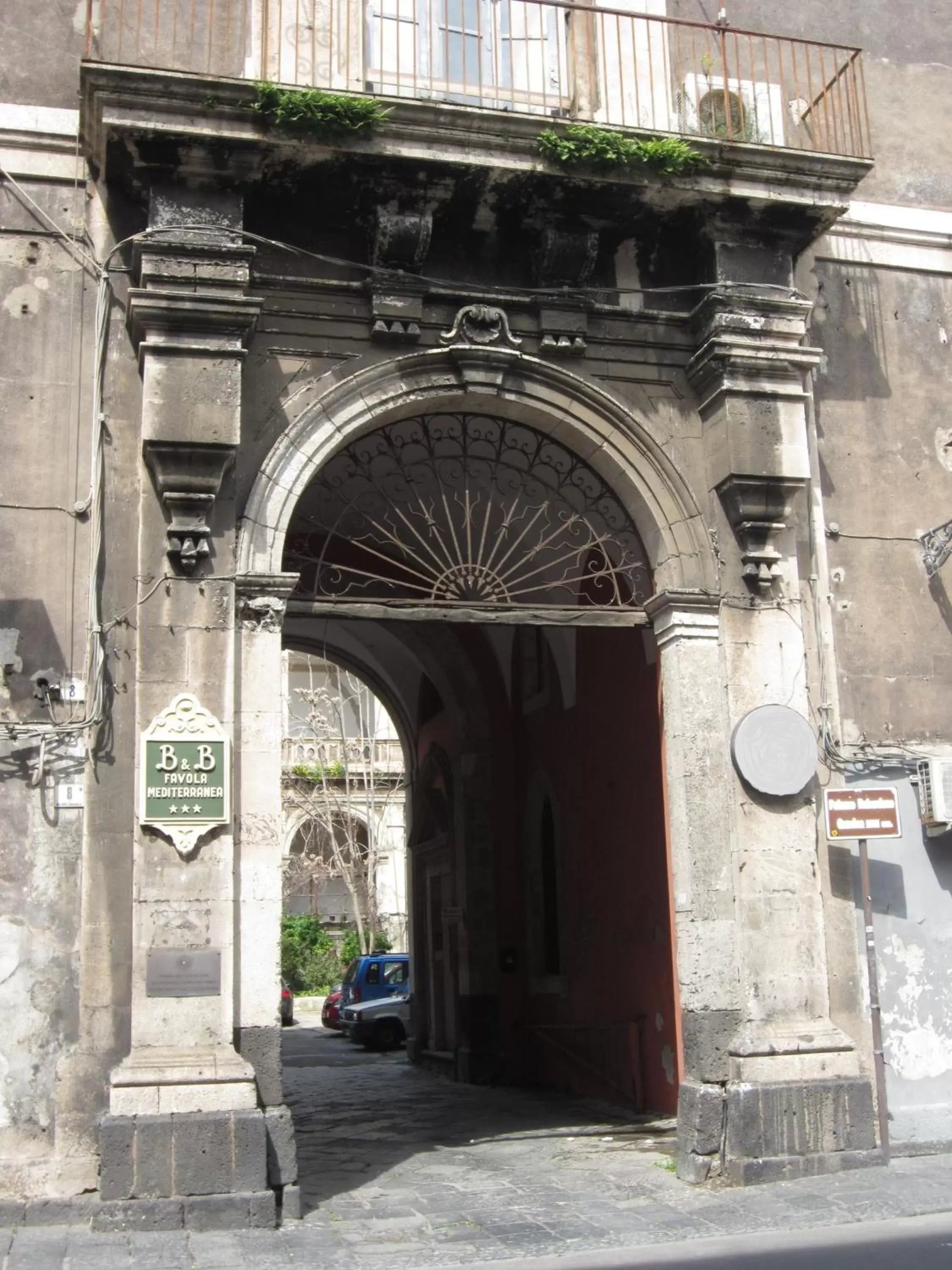 Facade/entrance in B&B Favola Mediterranea