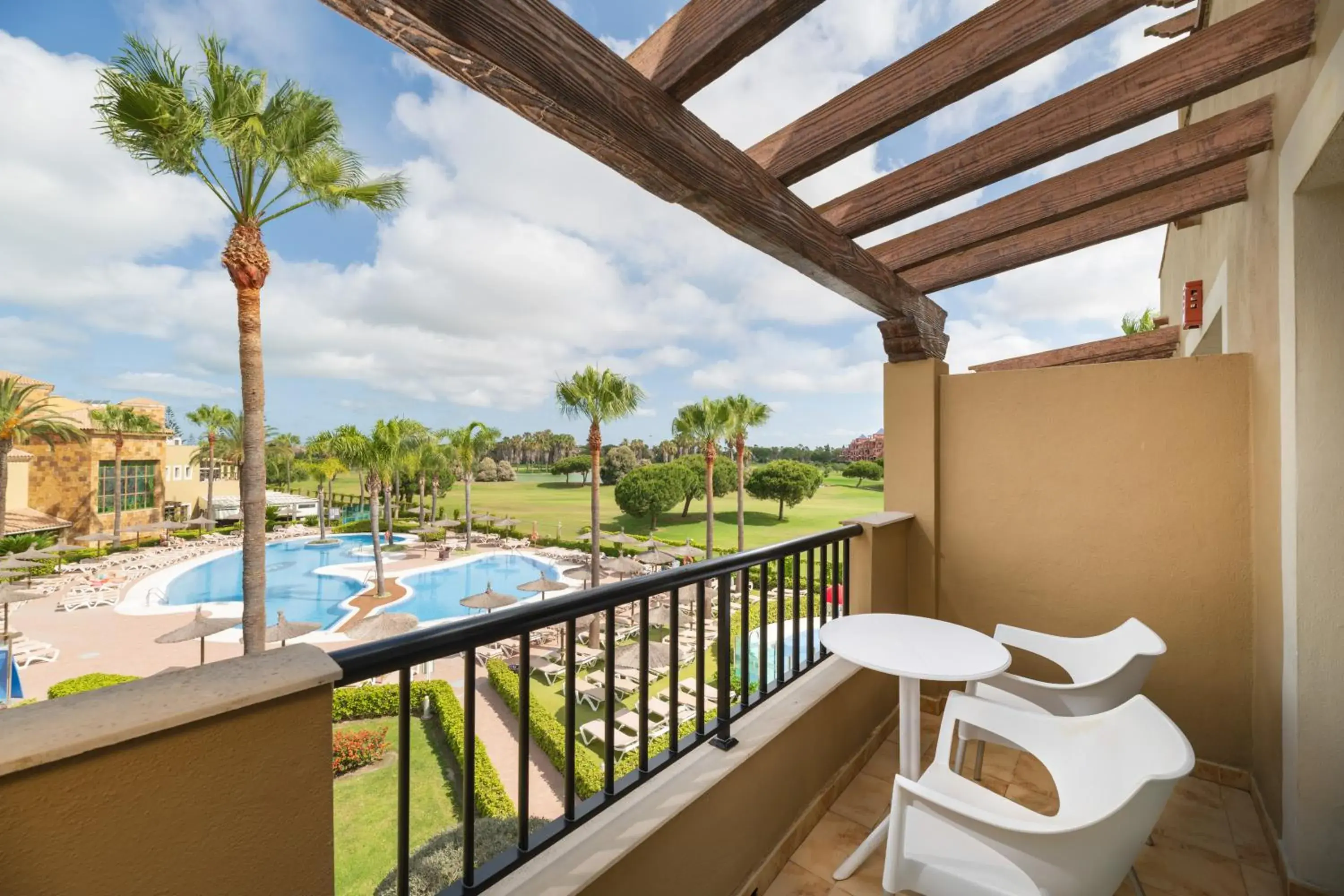 Balcony/Terrace, Pool View in Elba Costa Ballena Beach & Thalasso Resort