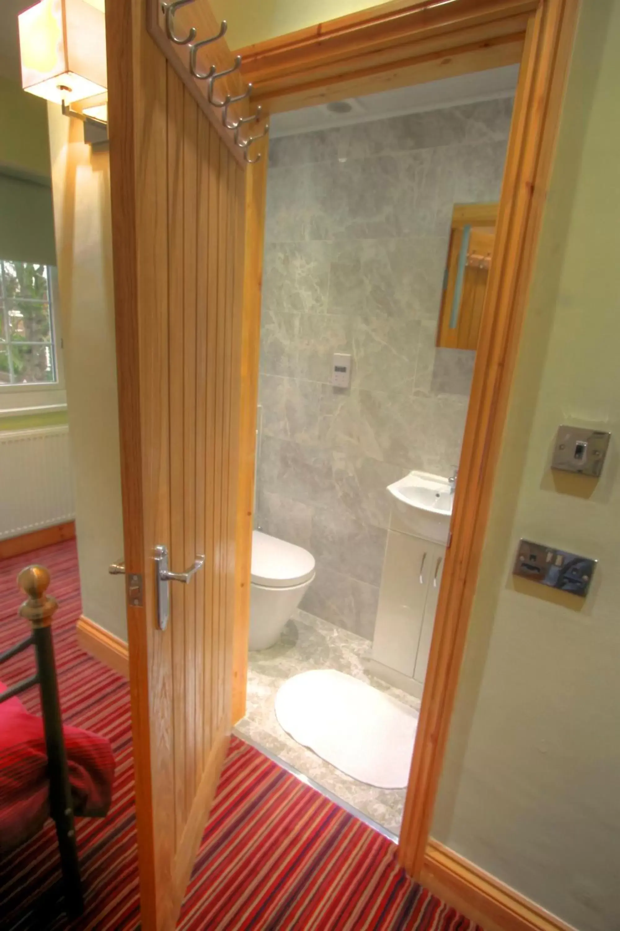 Toilet, Bathroom in Fountain Hotel