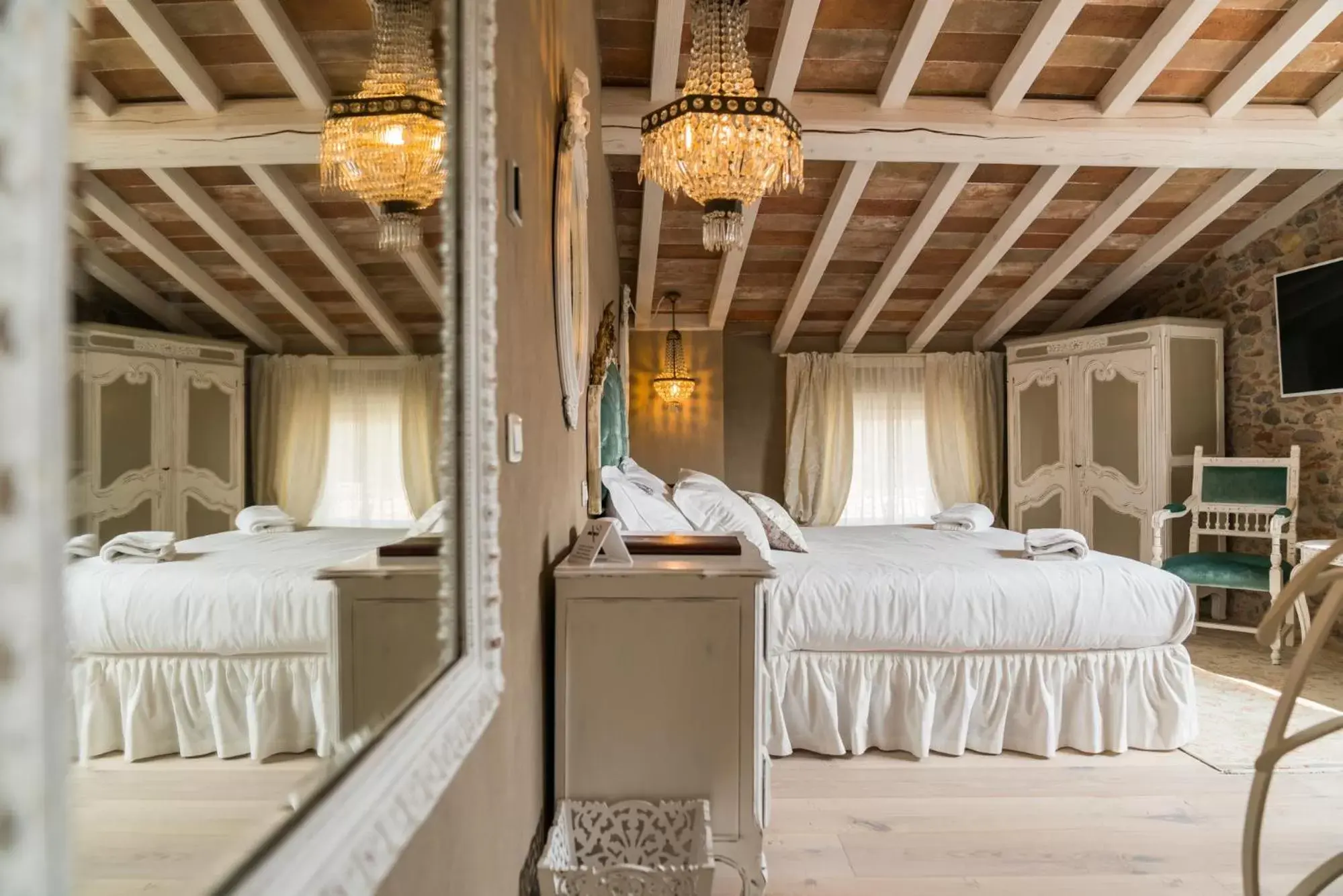 Bed in Regia Rosetta - Royal Rooms Borghetto