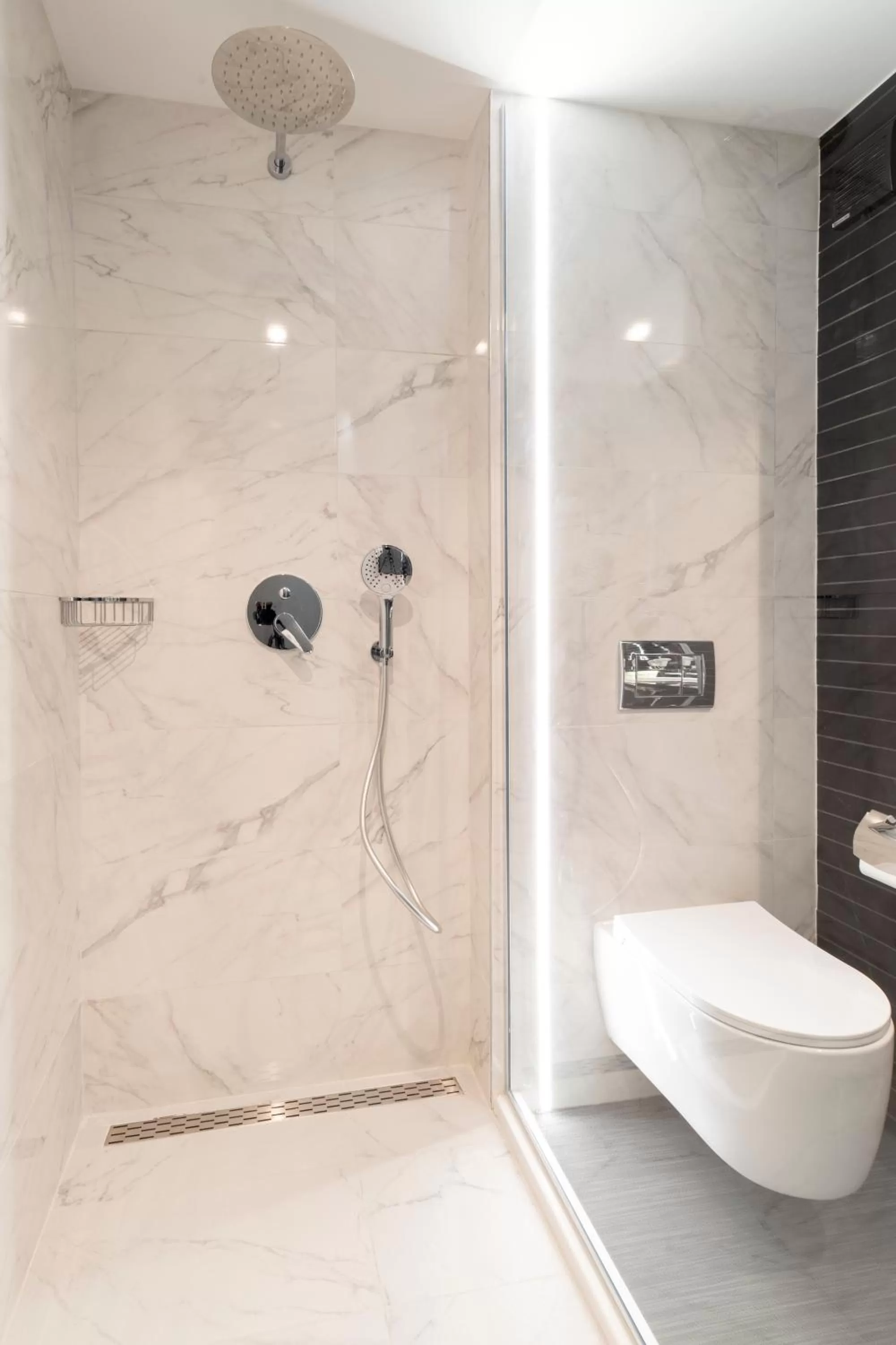 Shower in Vitosha Park Hotel - Free Indoor Pool & Parking