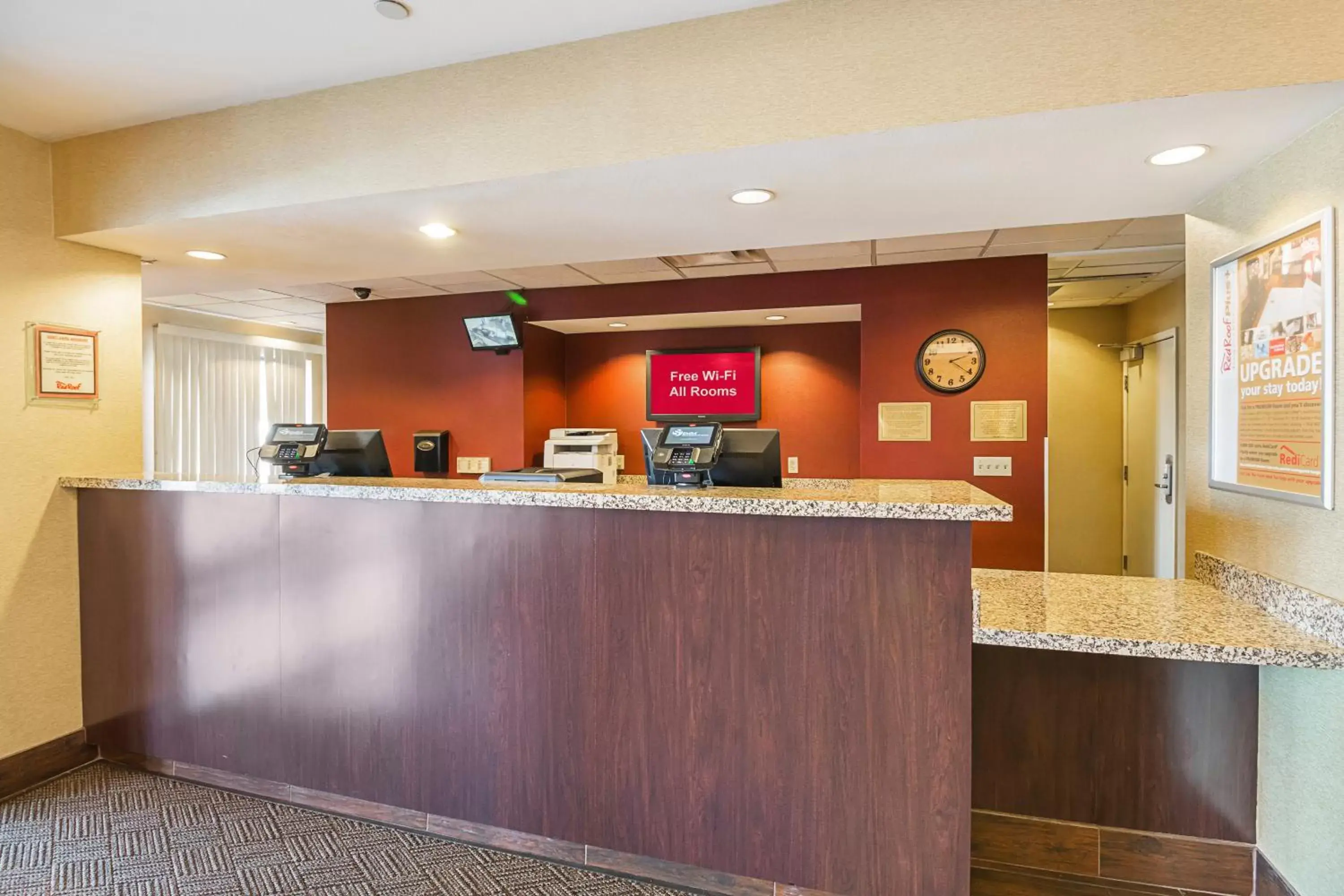 Lobby or reception in Red Roof Inn PLUS + Phoenix West Lobby or reception in Red Roof Inn PLUS + Phoenix West