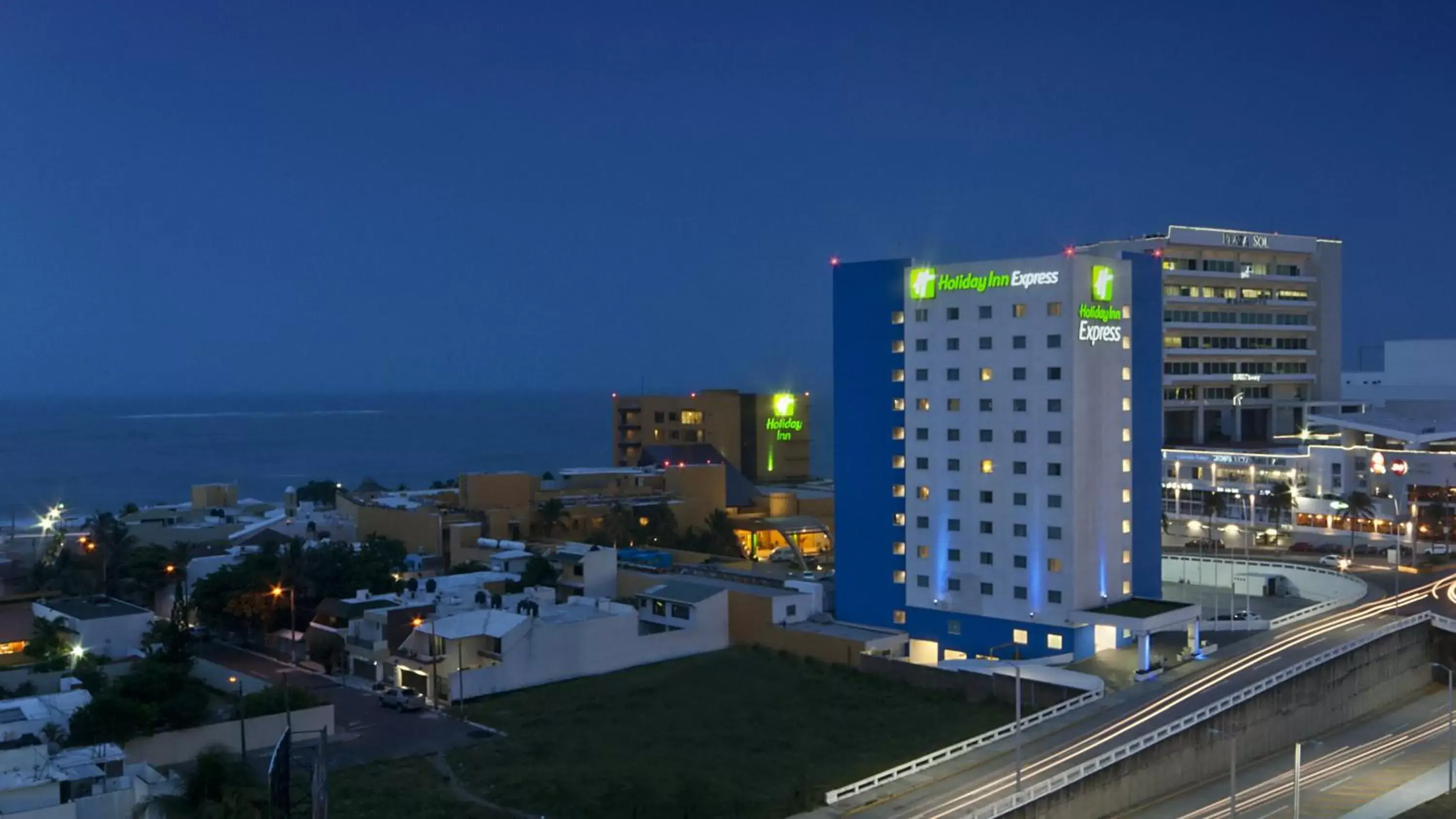 Property building in Holiday Inn Express Veracruz Boca del Rio, an IHG Hotel