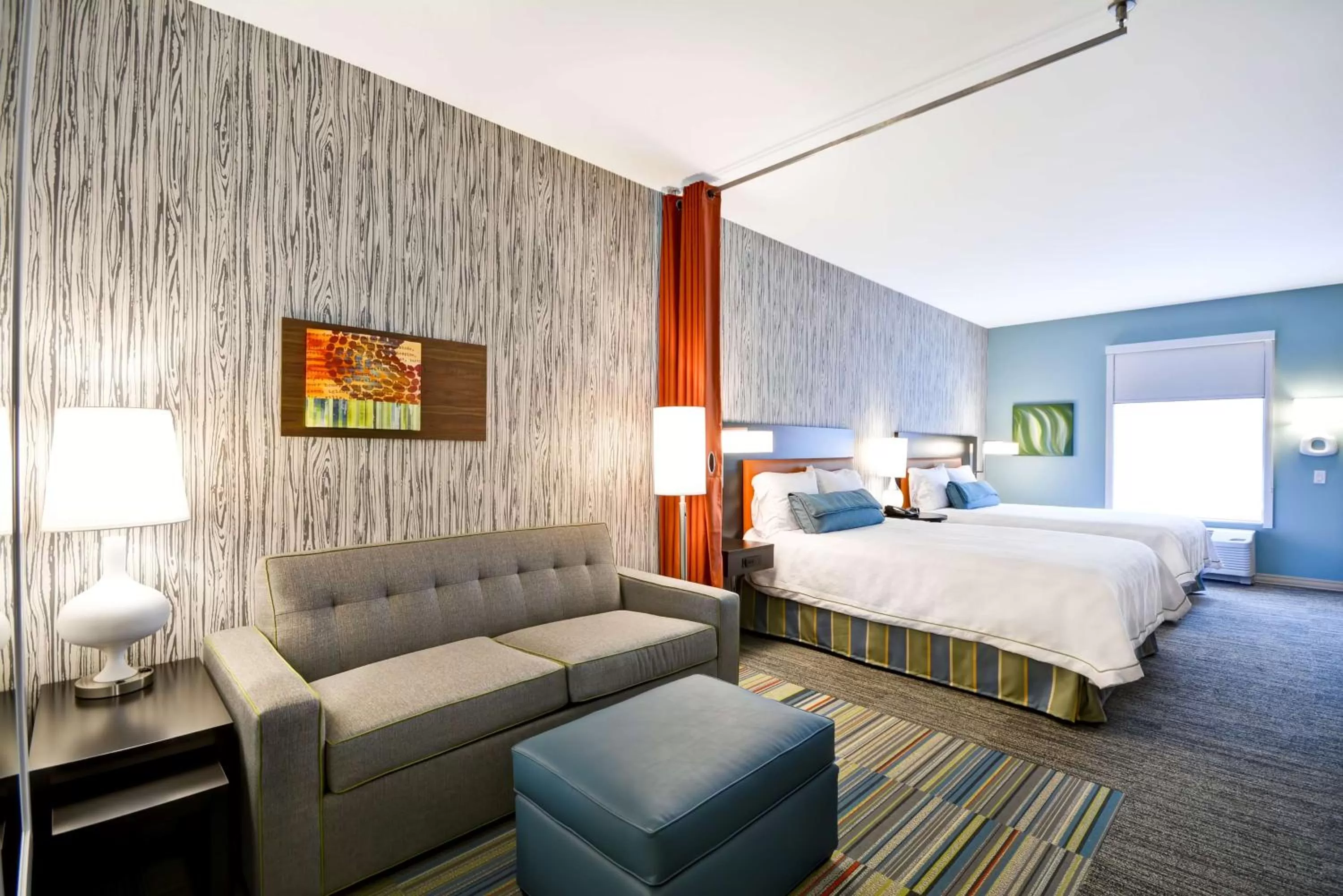 Bed in Home2 Suites By Hilton Evansville