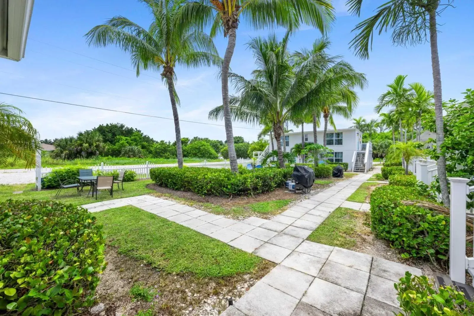 Garden in Seahorse Beach Bungalows