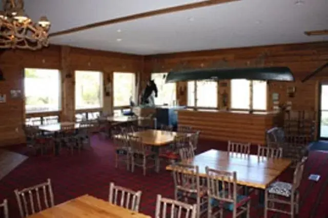 Restaurant/Places to Eat in The Lodge at Crooked Lake