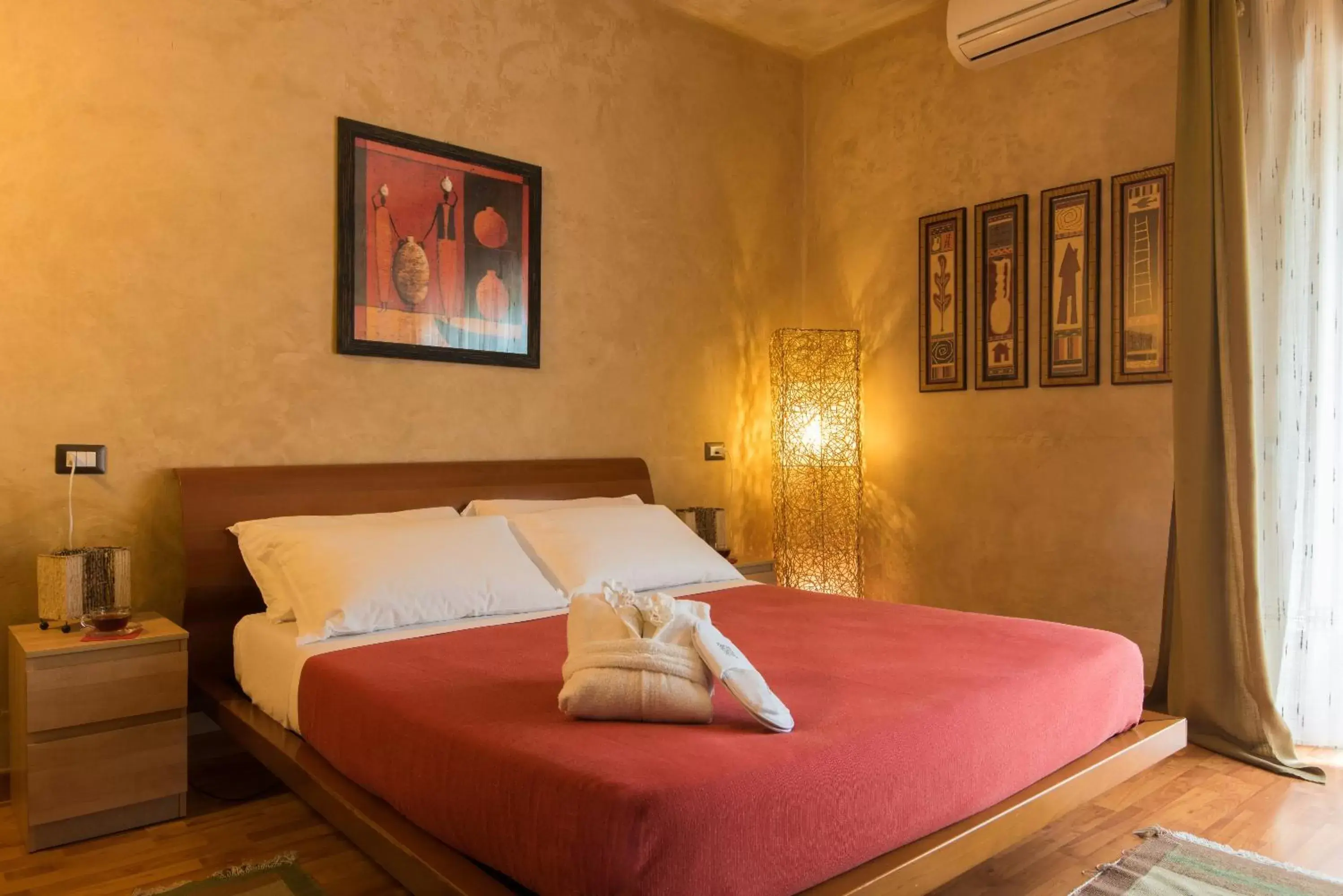 Bed in Villa Morgana Resort and Spa
