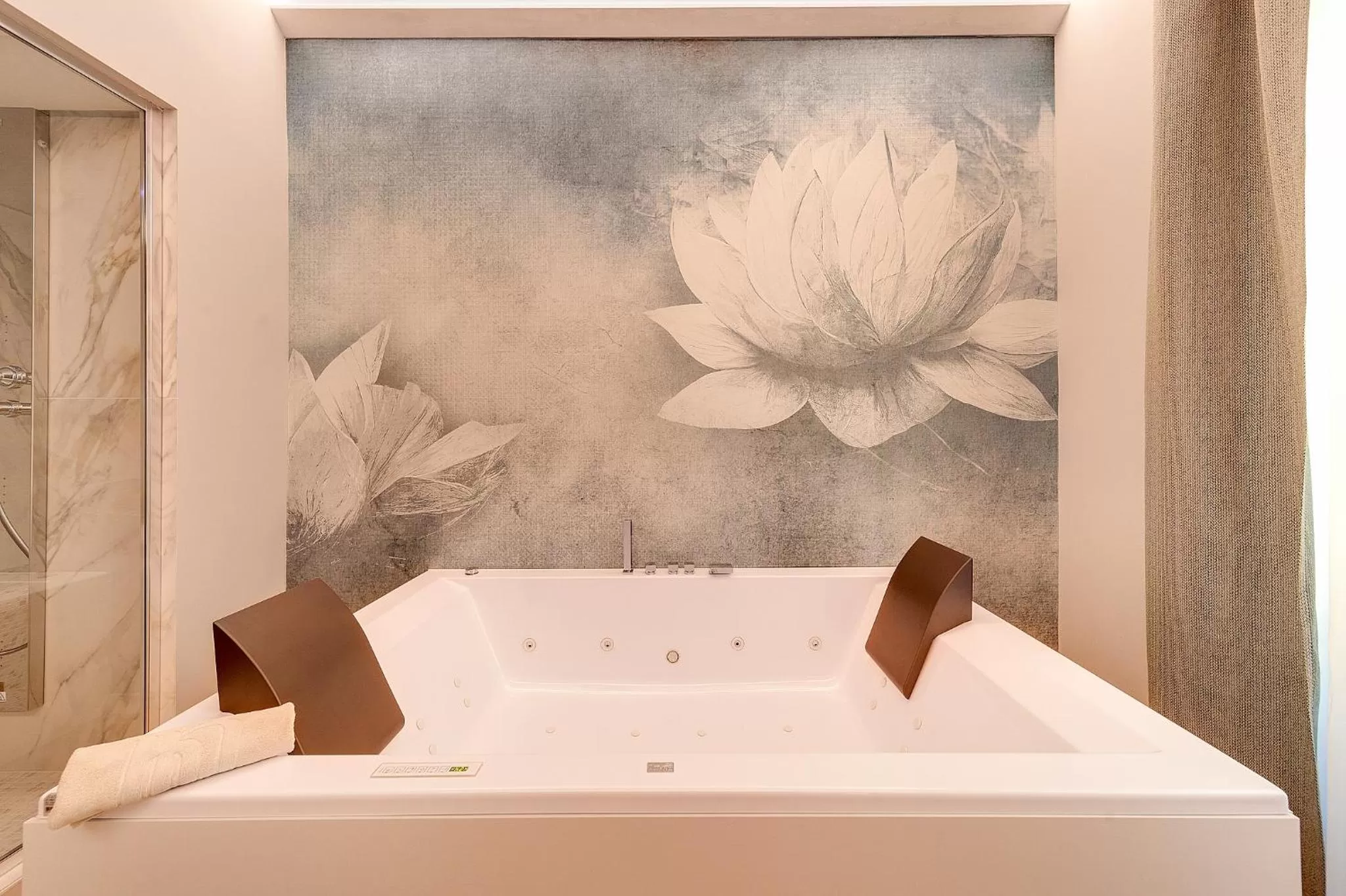 Hot Tub, Bed in Best Western Hotel Nazionale