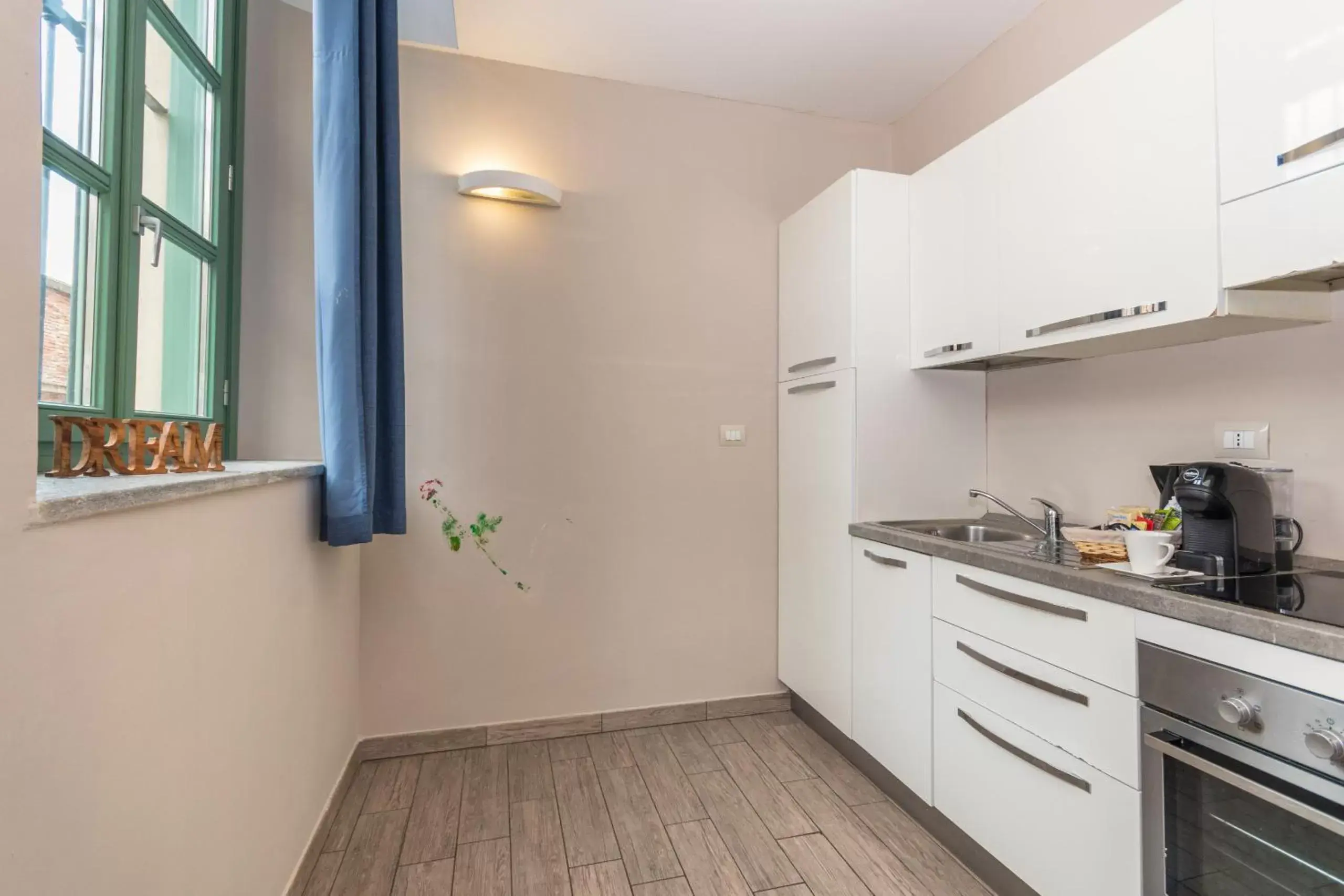 Kitchen or kitchenette, Kitchen/Kitchenette in Housing Giulia