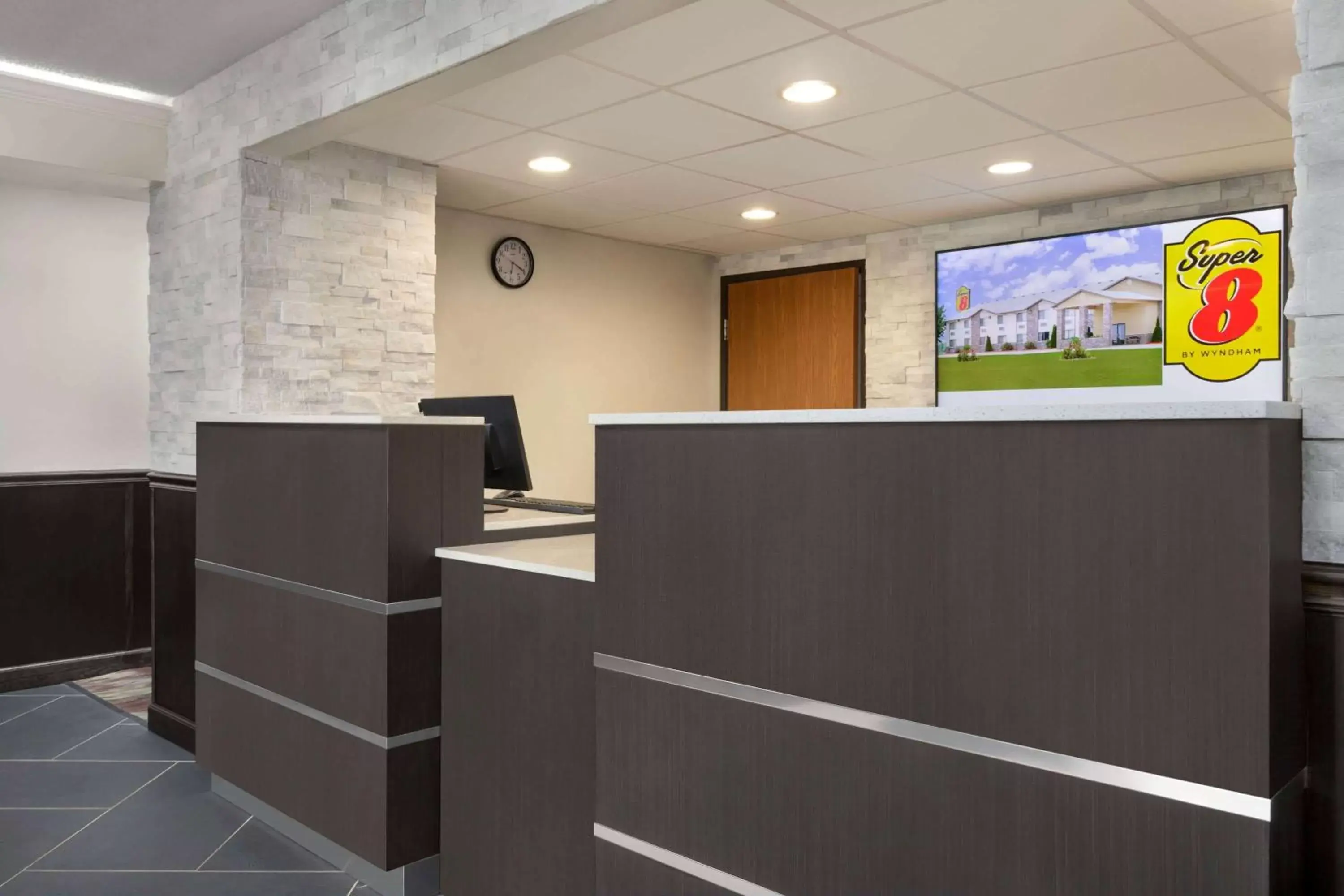 Lobby or reception, Lobby/Reception in Super 8 by Wyndham Chillicothe