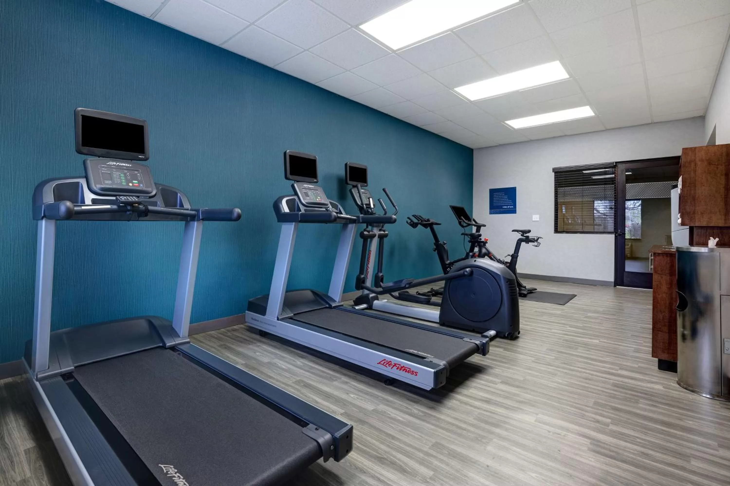 Fitness centre/facilities in Hampton Inn & Suites Tulare