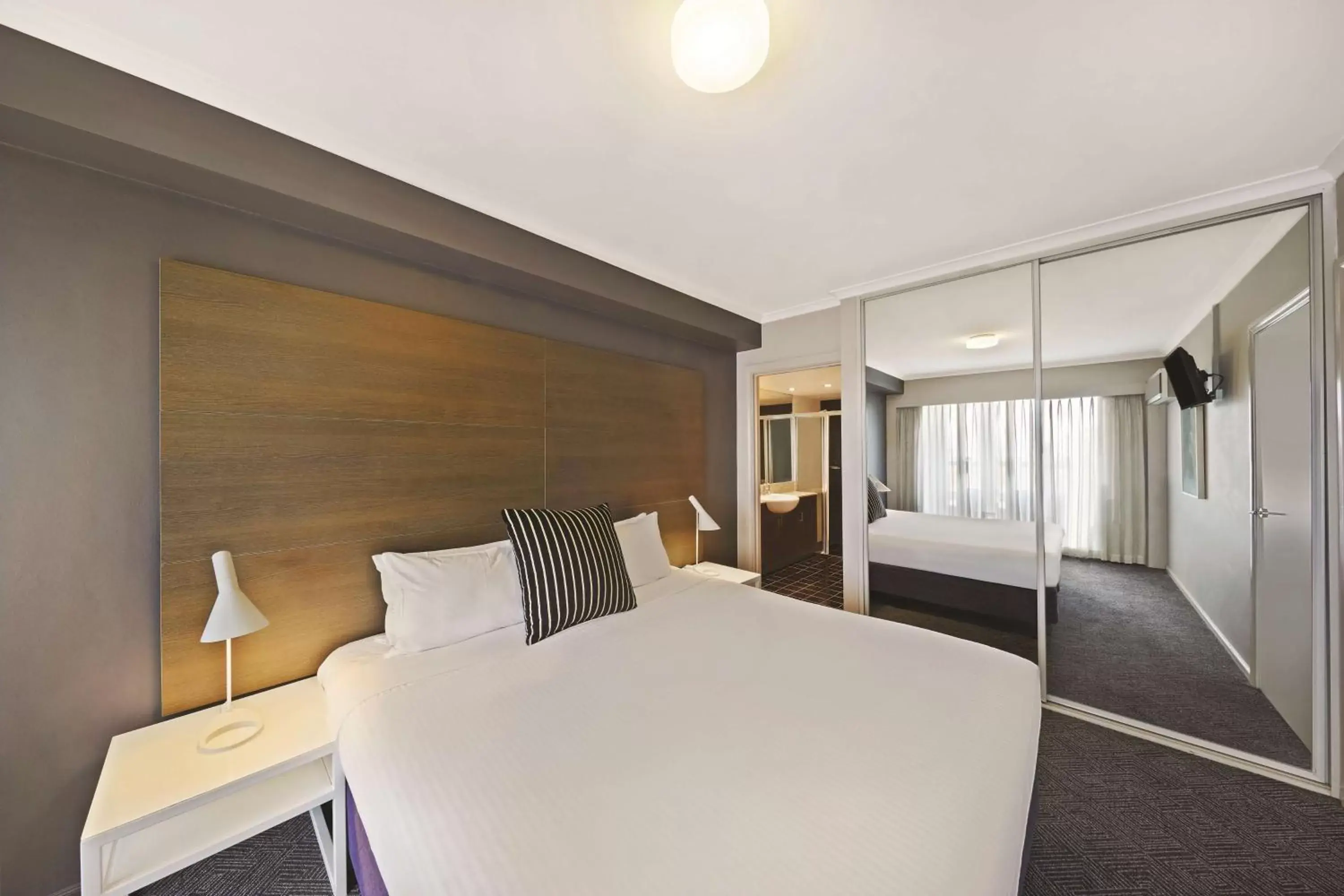 Bedroom, Bed in Adina Apartment Hotel Sydney Surry Hills