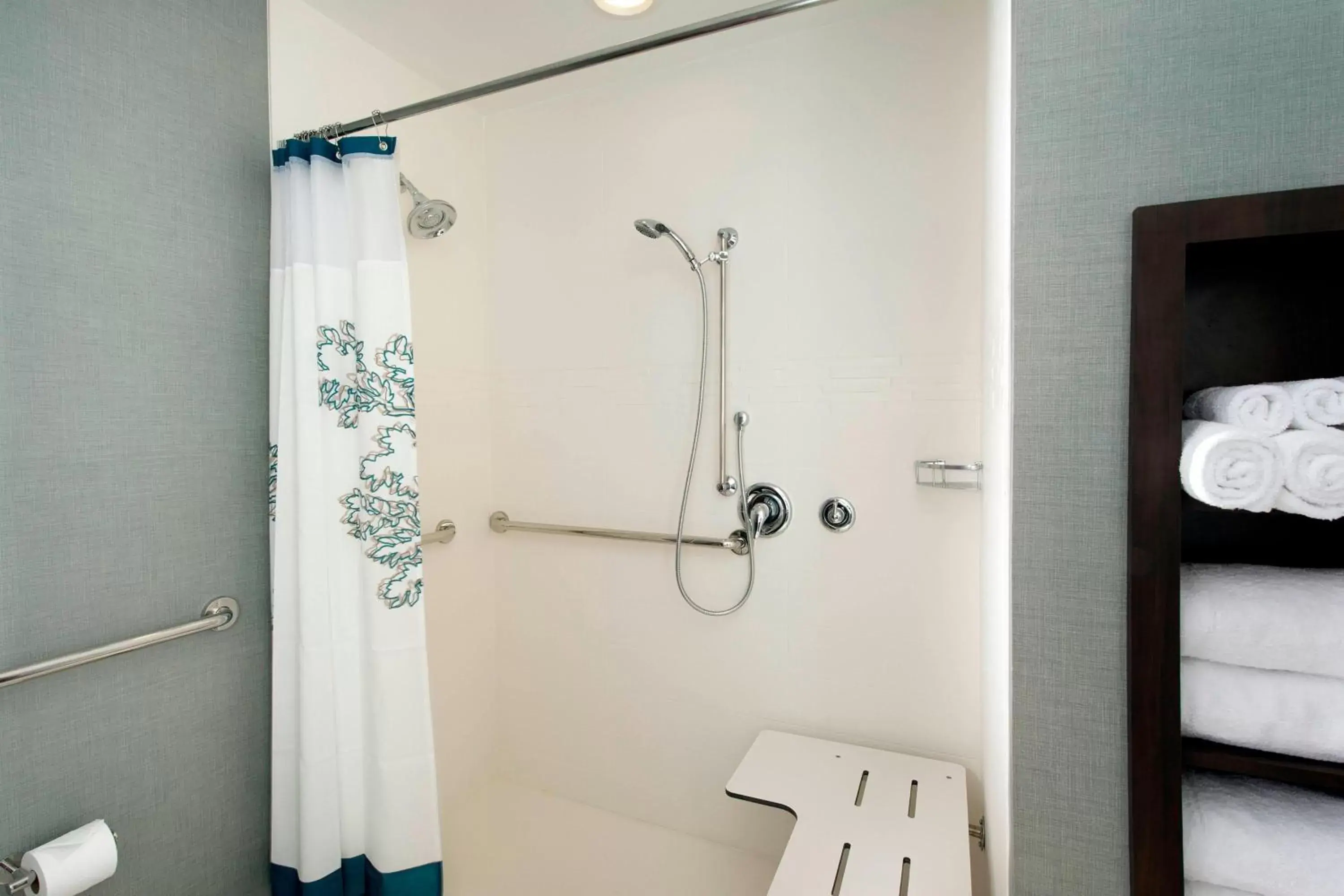Bathroom in Residence Inn by Marriott Miami Airport West/Doral