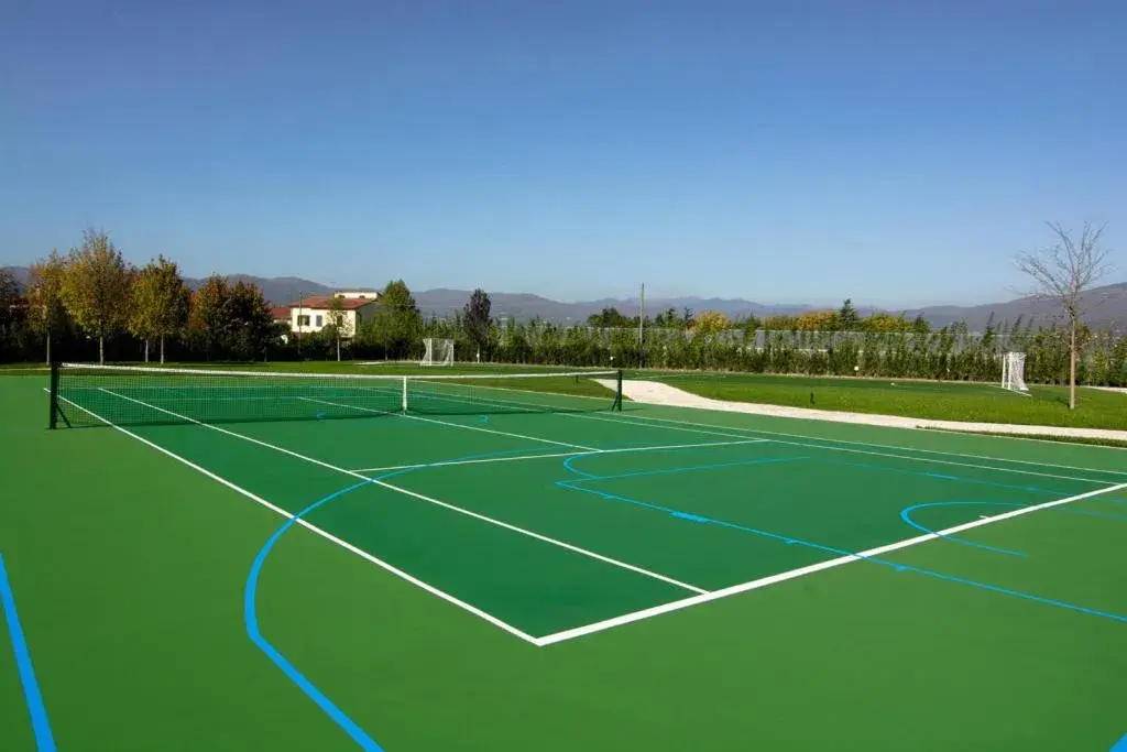Activities, Tennis/Squash in Pistoia Nursery Campus