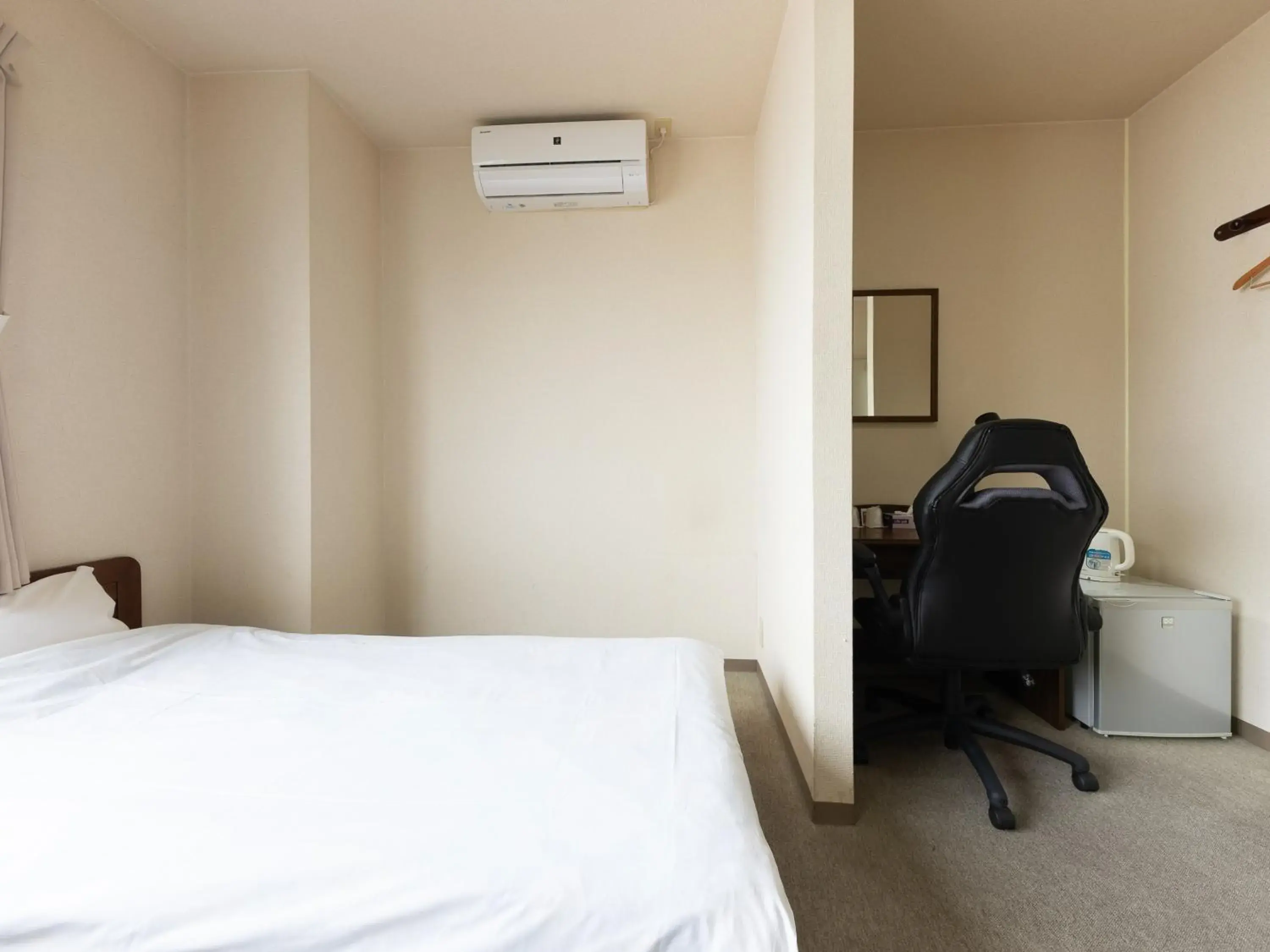 Photo of the whole room, Bed in Tabist Tatebayashi Station Hotel