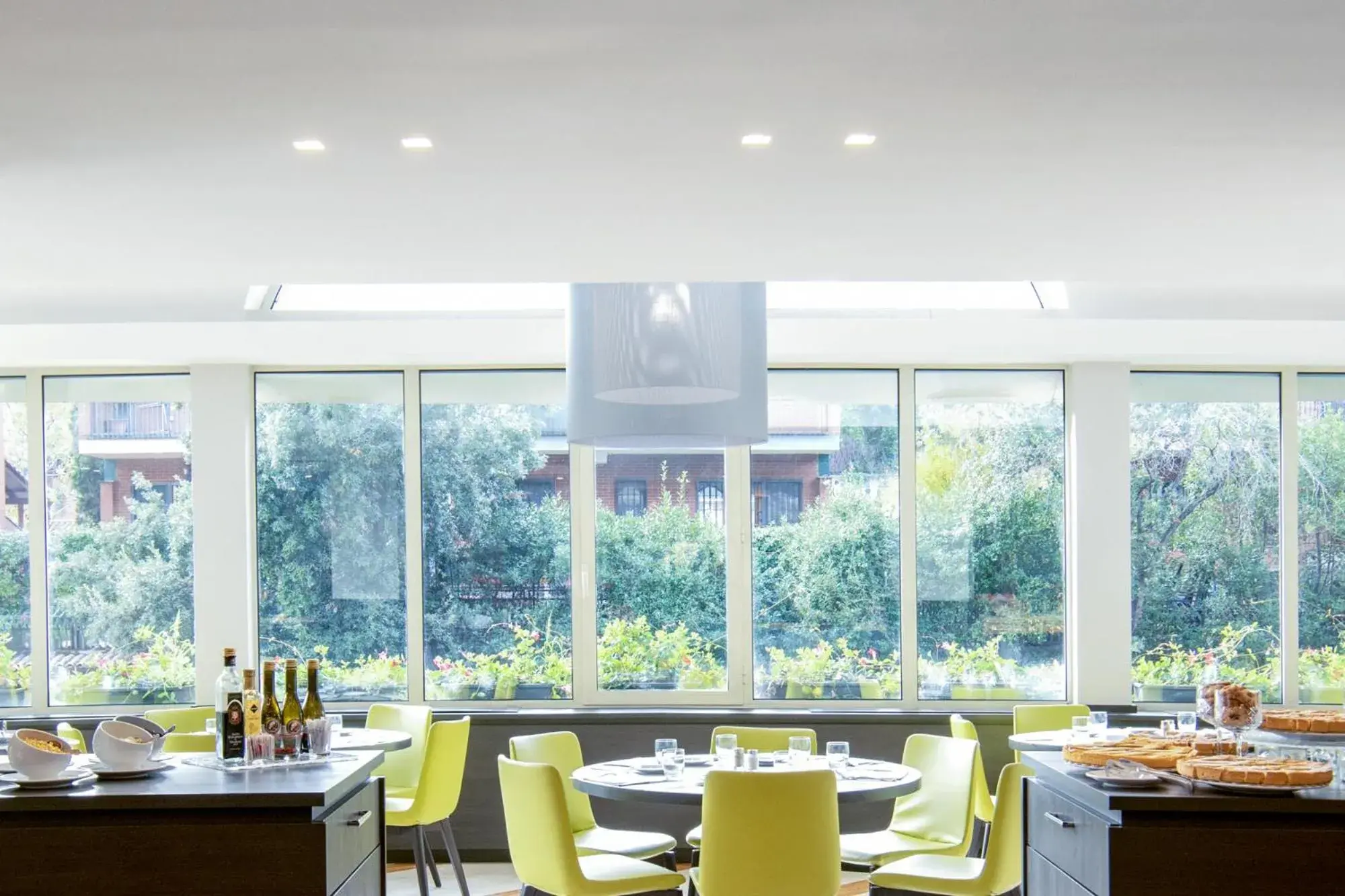 Dining area, Restaurant/Places to Eat in Mercure Roma West