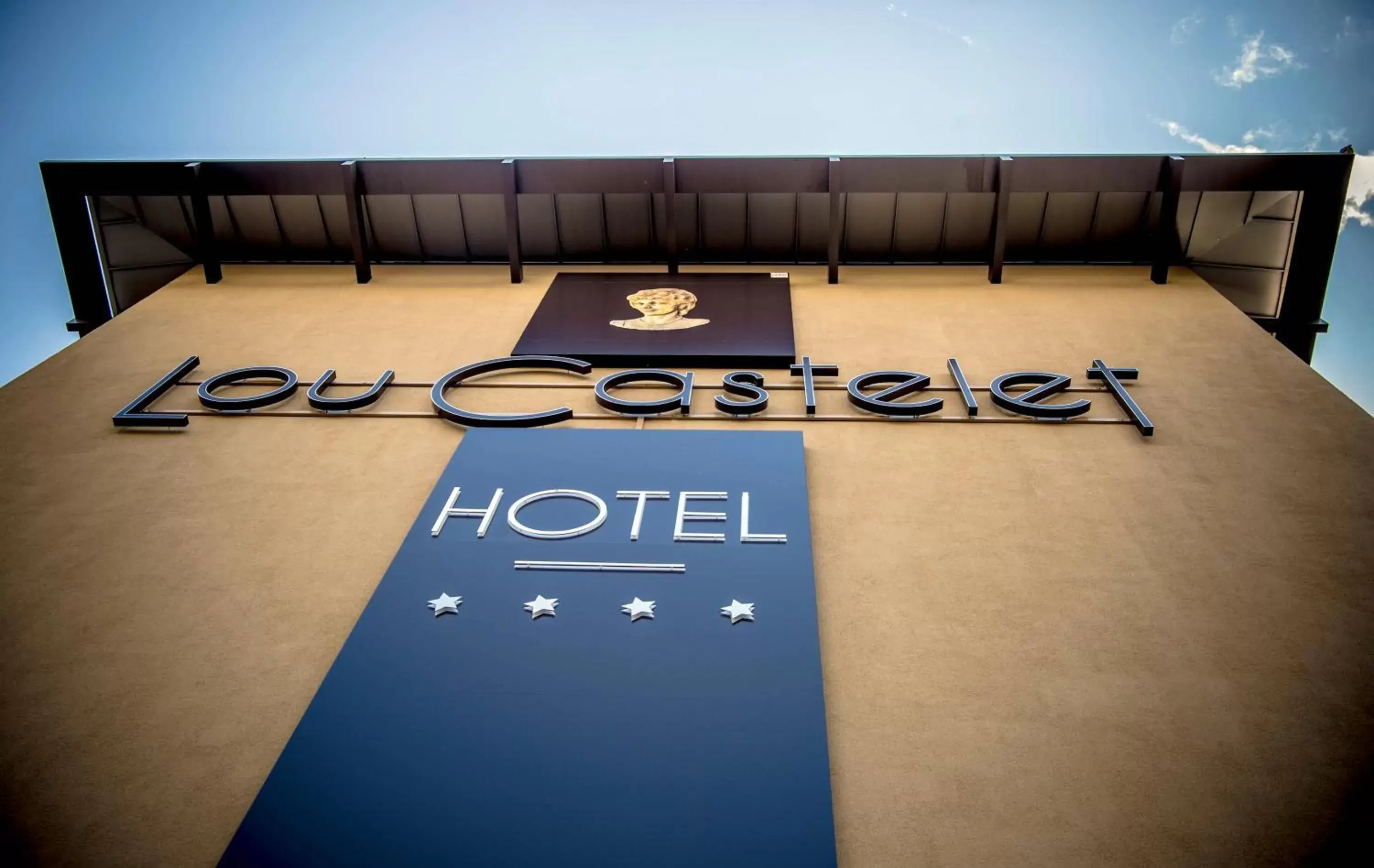 Property Logo/Sign in Hotel Lou Castelet