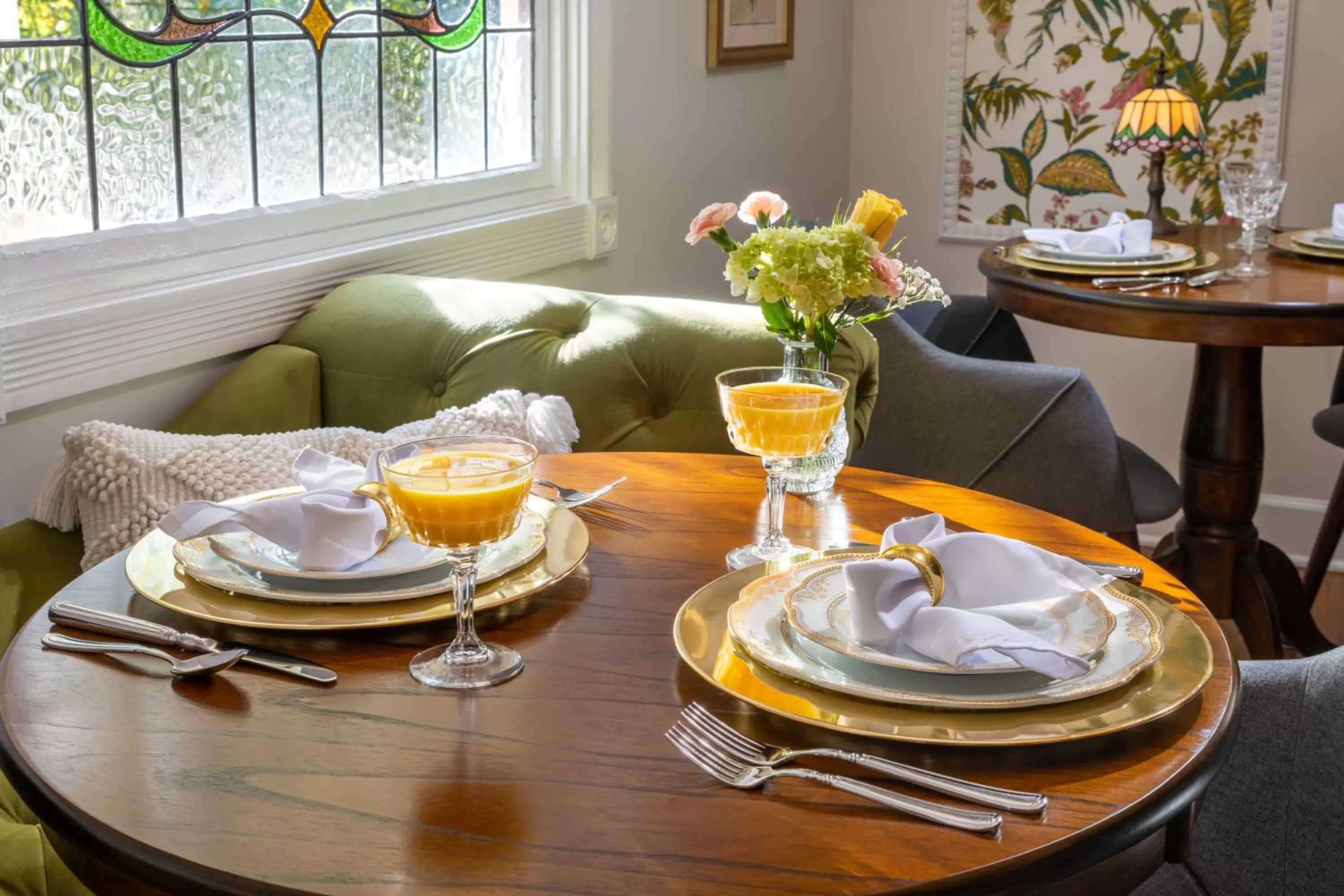 Breakfast in Arsenic and Old Lace Bed & Breakfast Inn