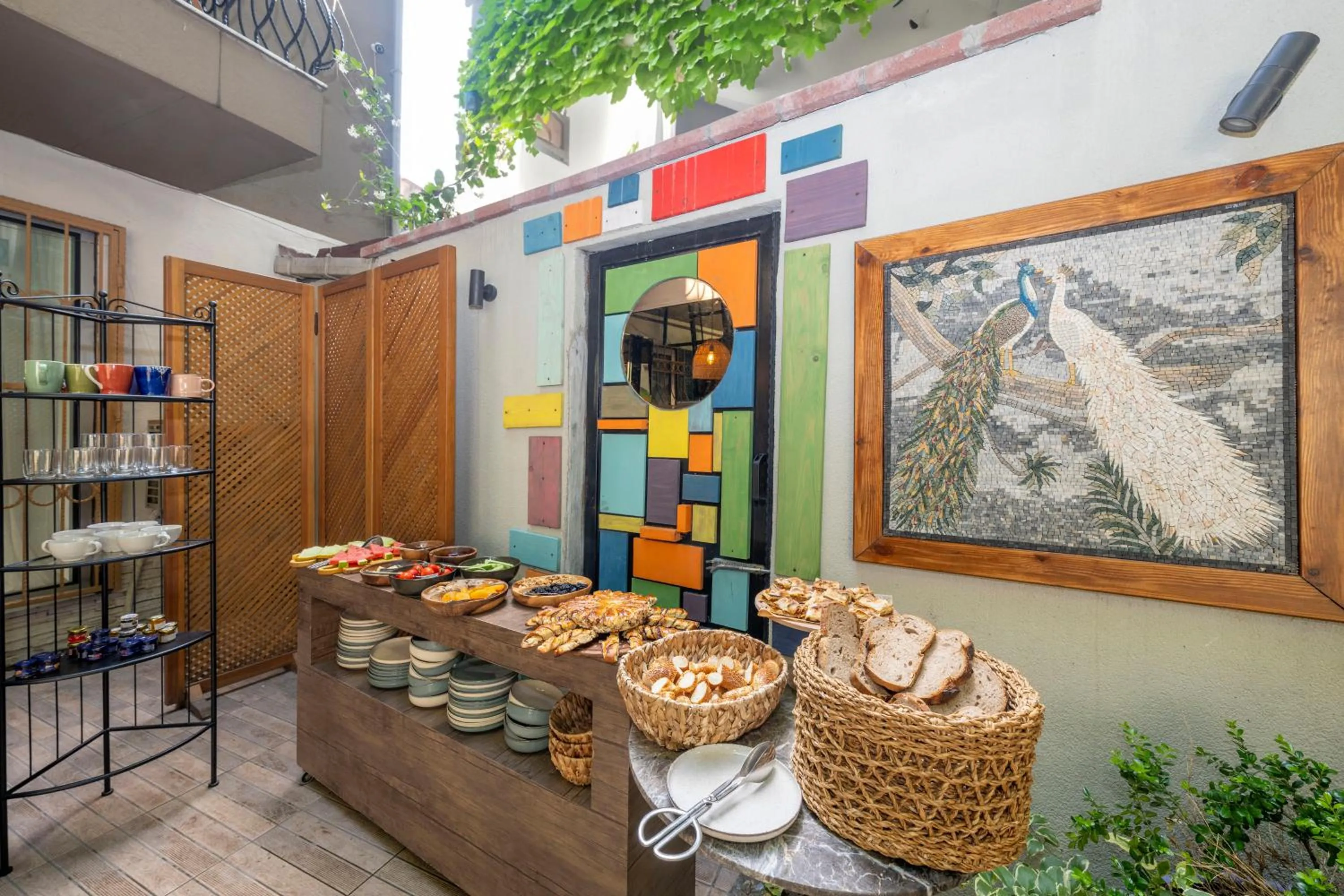 Garden in The Marions Suite istanbul Special Category Taksim