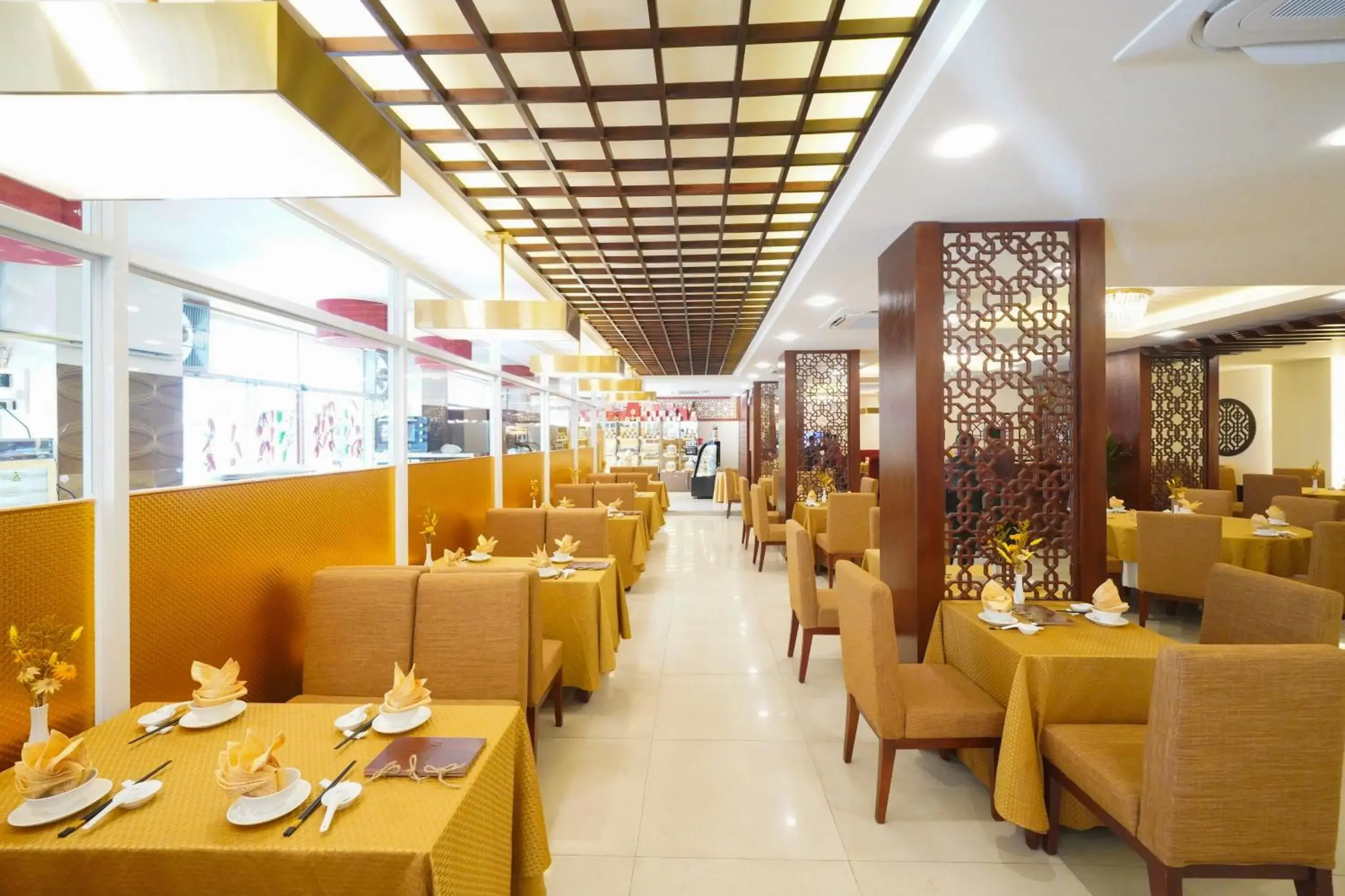 Restaurant/Places to Eat in Dong Khanh Hotel