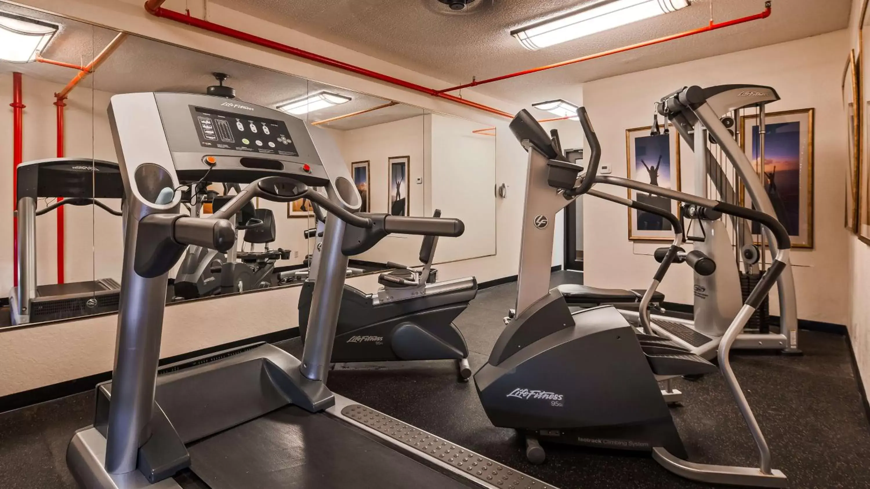 Fitness centre/facilities, Fitness Center/Facilities in Best Western Plus Universal Inn