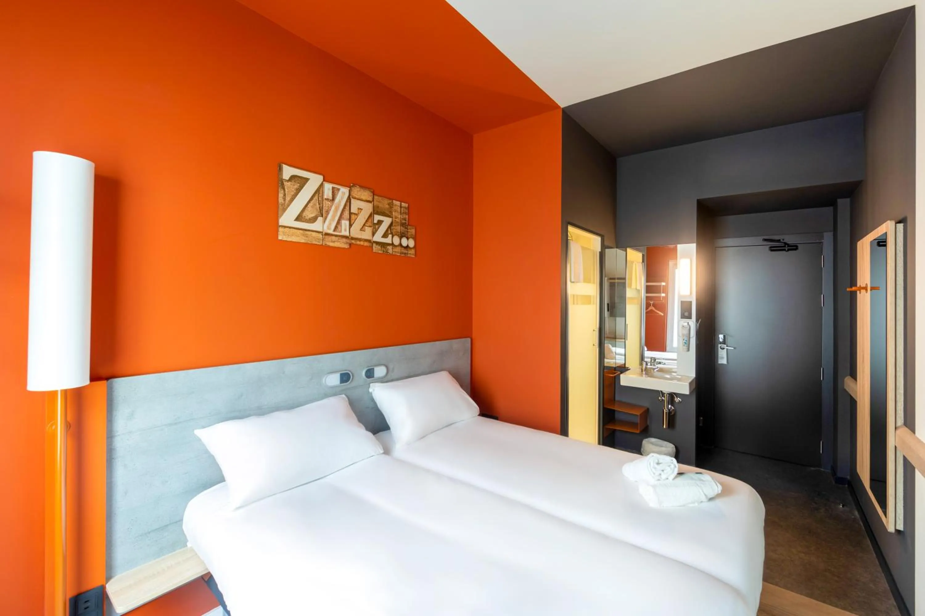 Bed in Ibis Budget Bilbao City