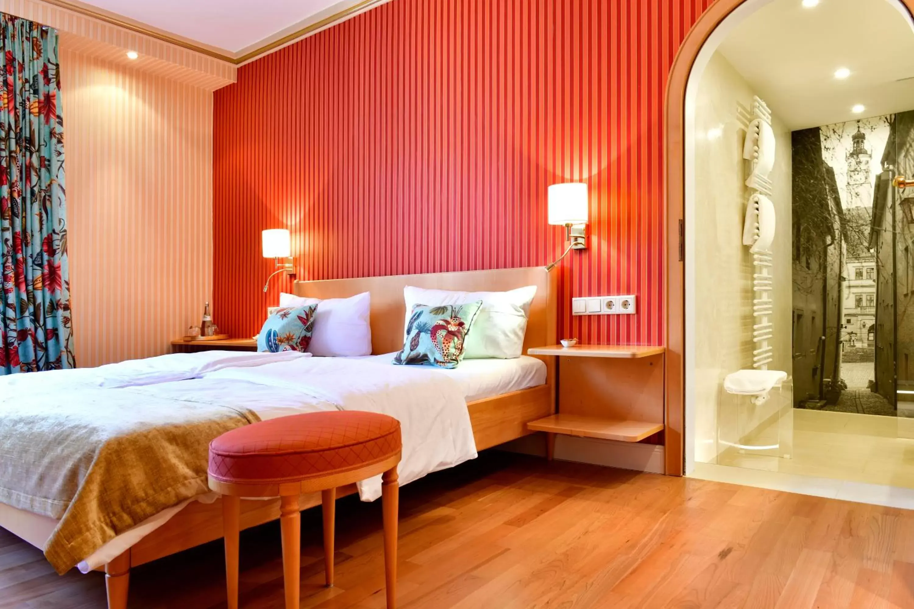 Bedroom, Bed in Romantik Hotel Markusturm