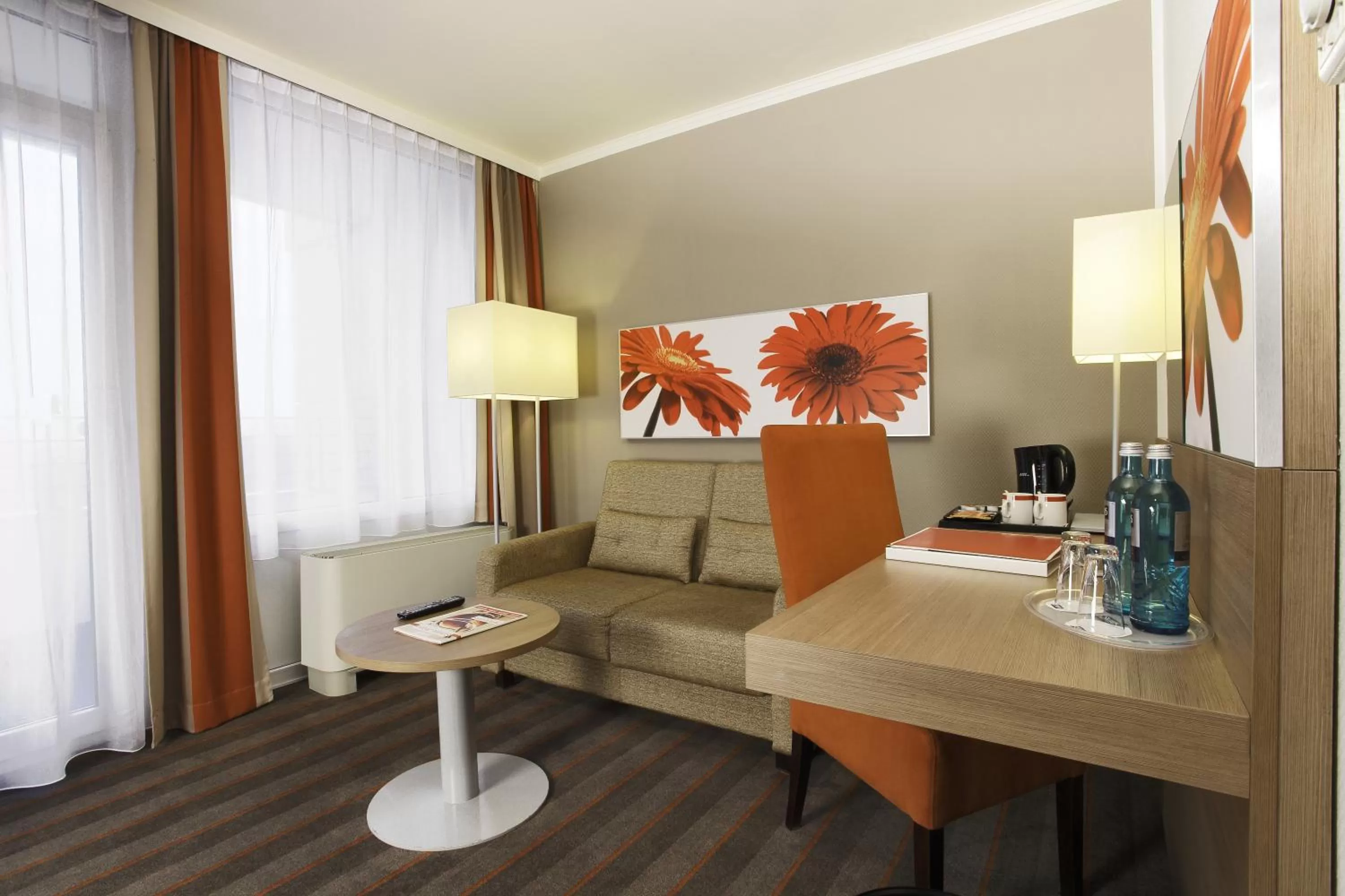 Photo of the whole room in H4 Hotel Frankfurt Messe