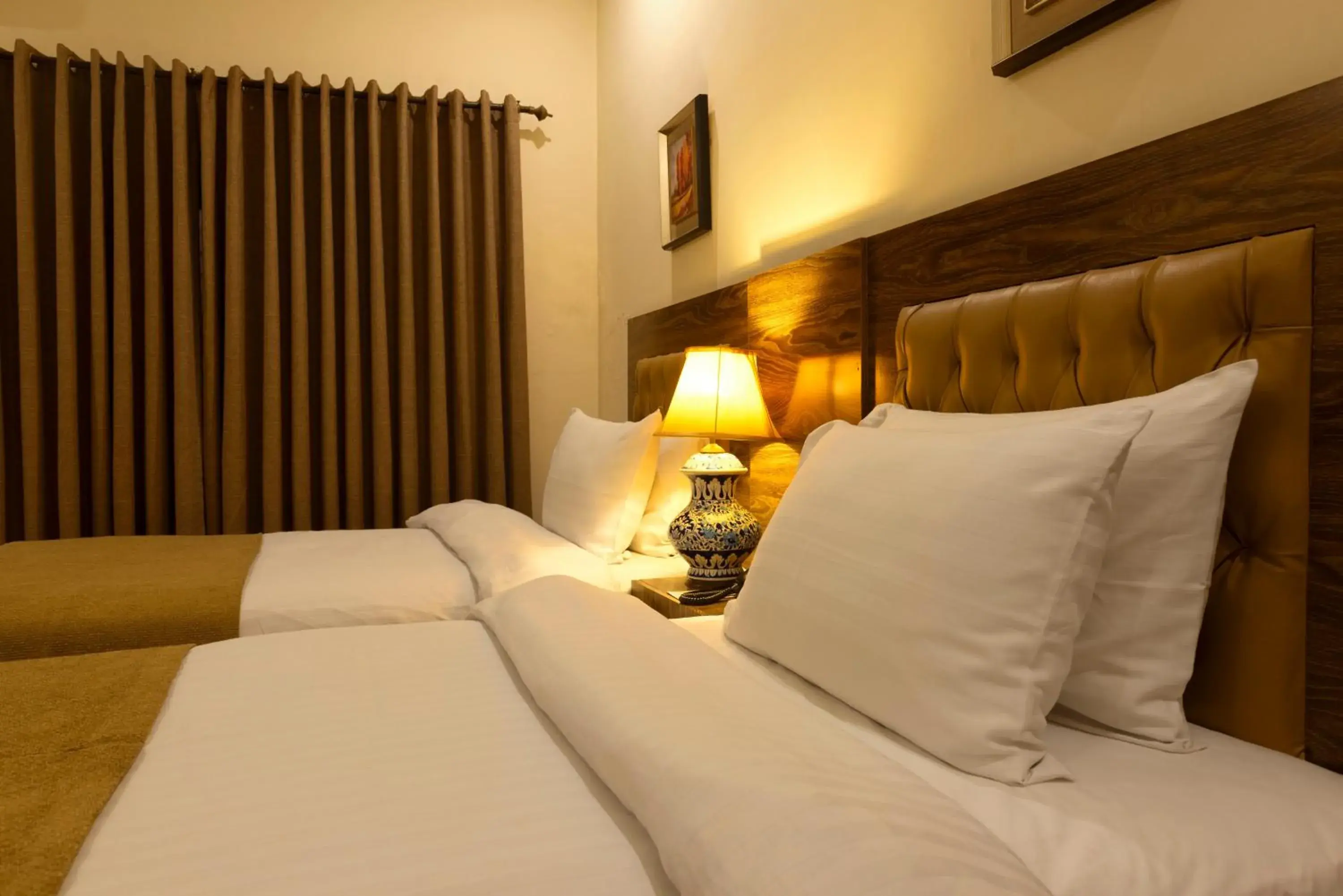 Bedroom, Bed in Hotel One Lalazar Multan