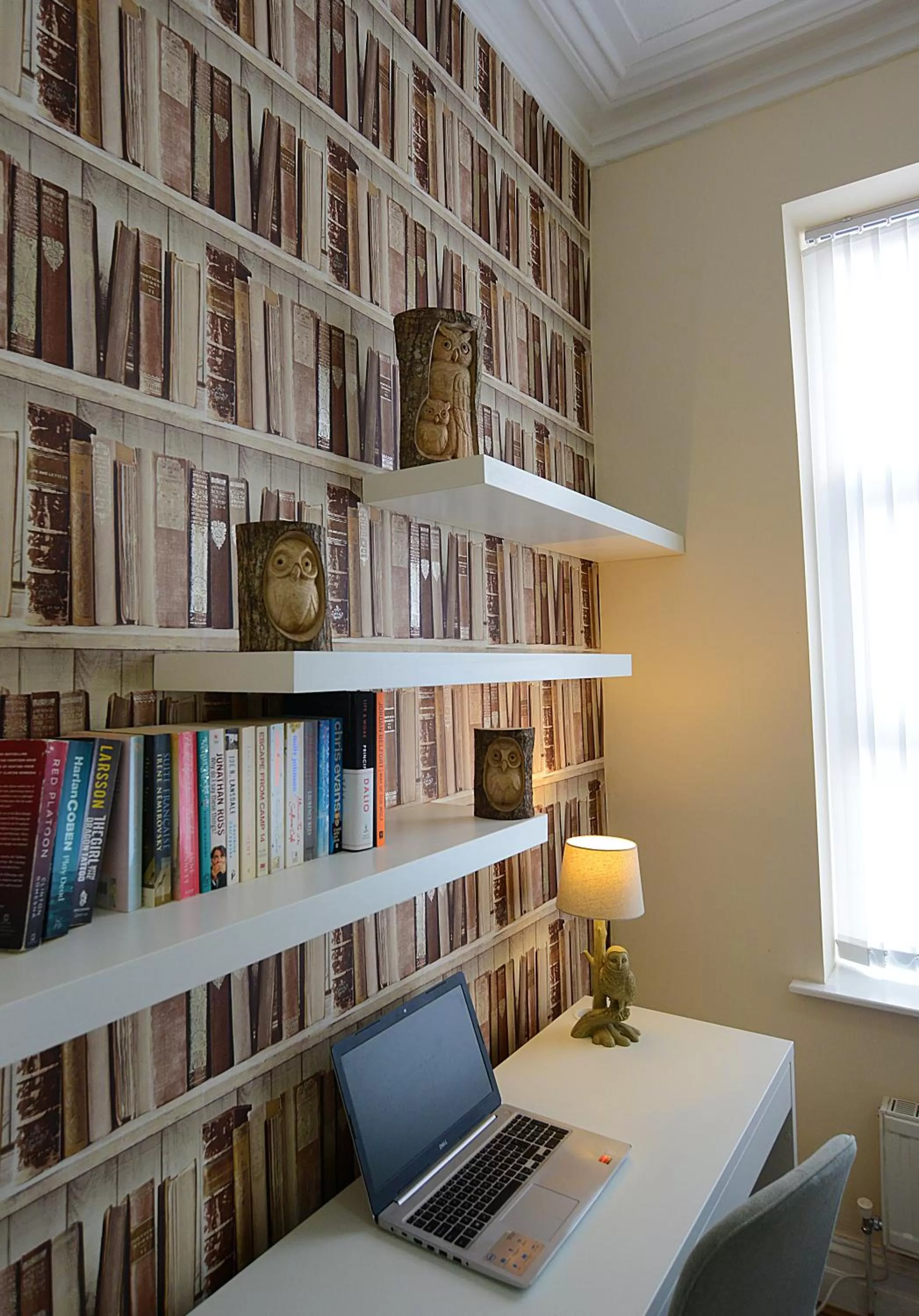 Library in The Winter Garden Suites